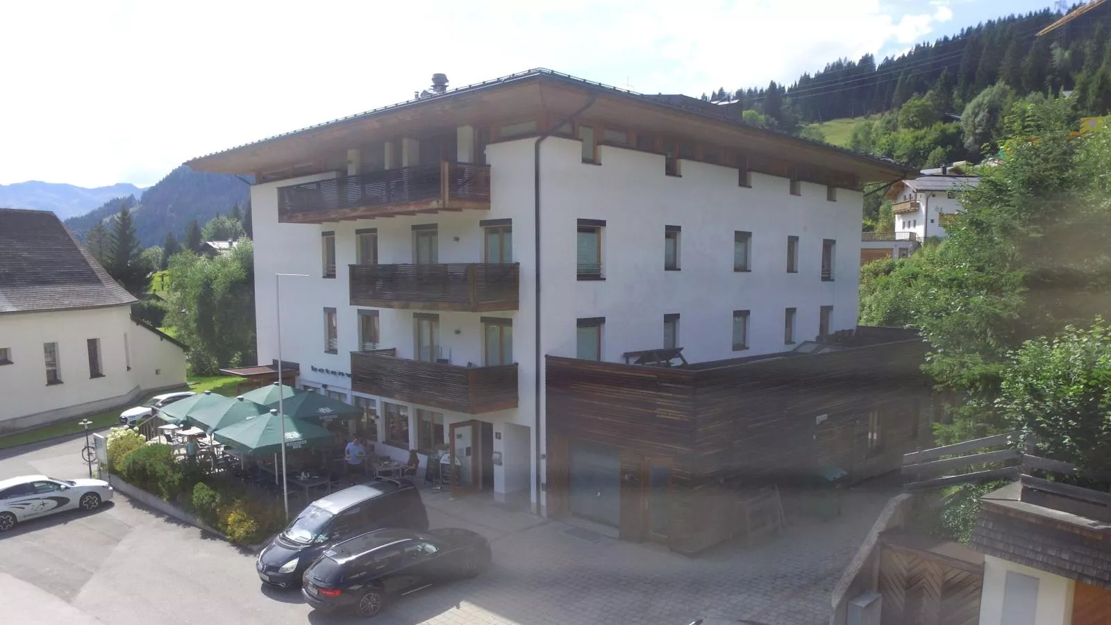 Urslauquelle-Exterior summer