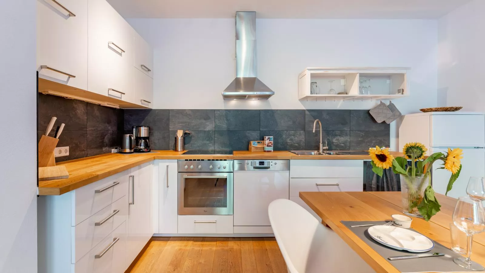Wander lust-Kitchen