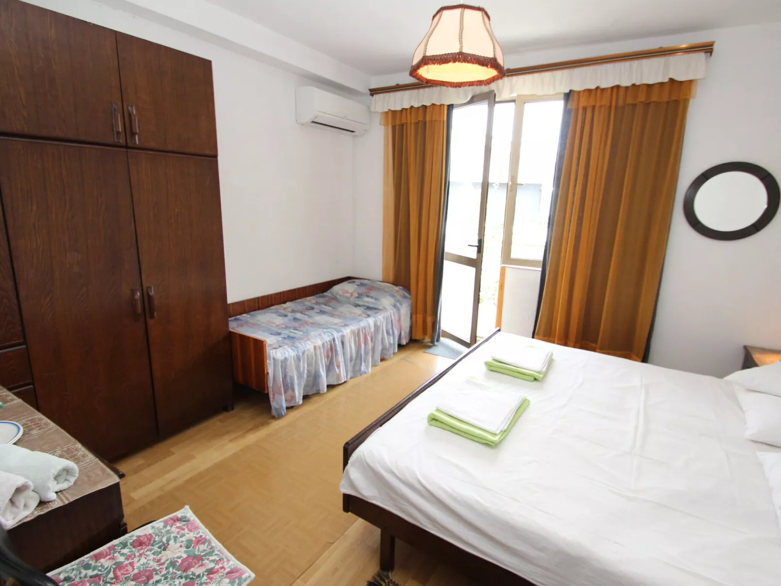 Vintage Guest Room Liva / HR-11059-06 - Inside