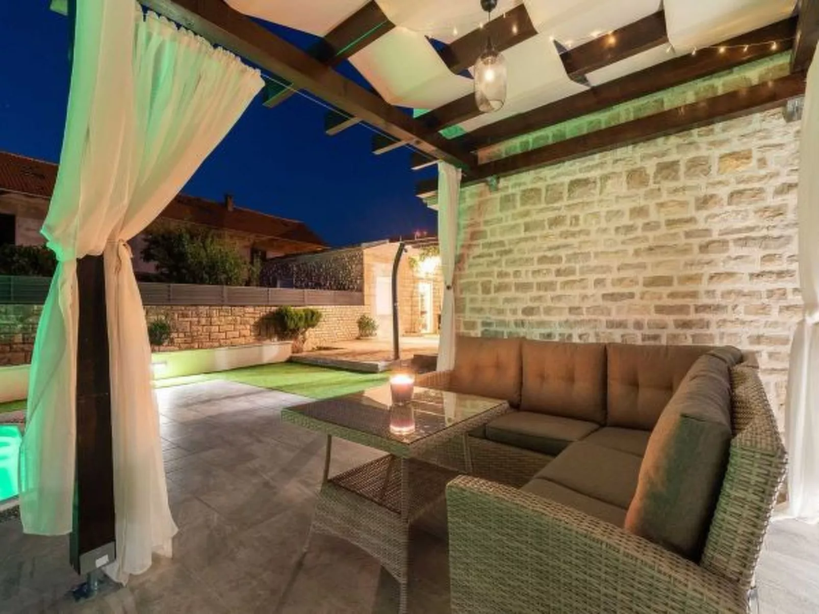 Dalmatian Holiday house Marcella with pool - Image-tags.info