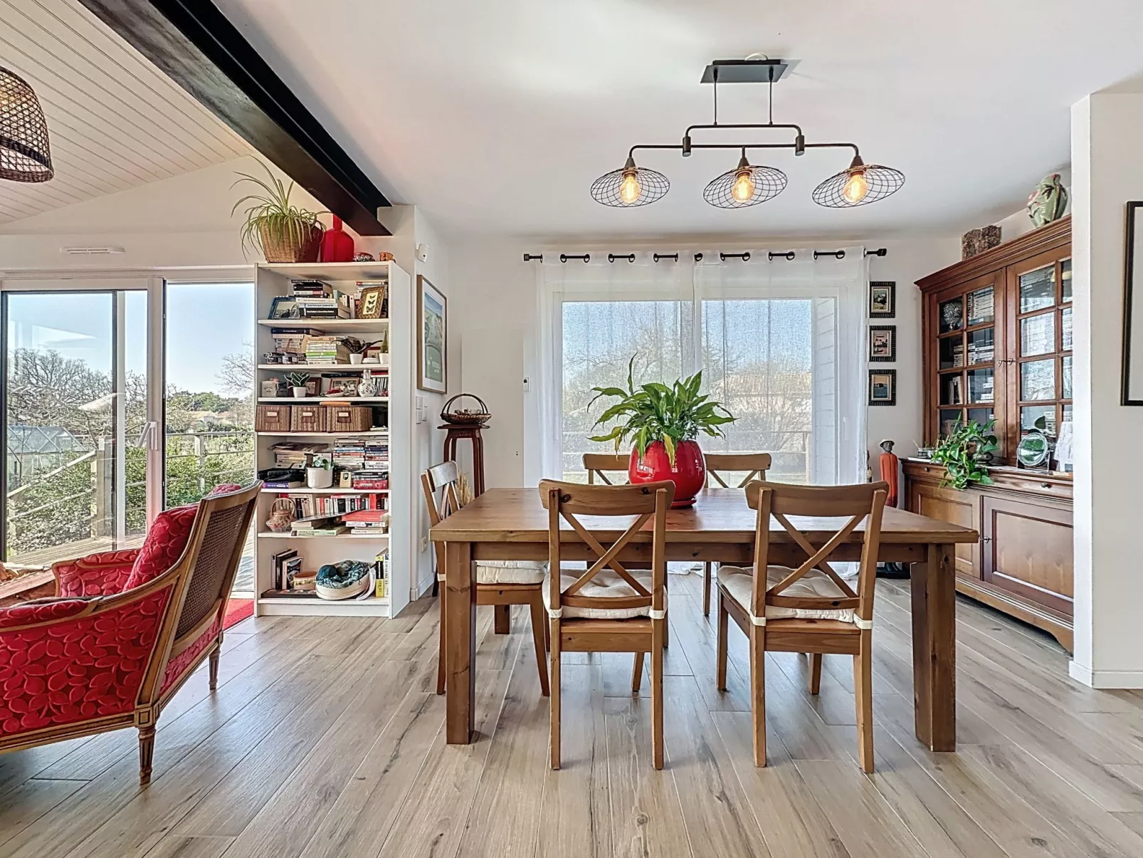 Les Rainettes - Drinnen