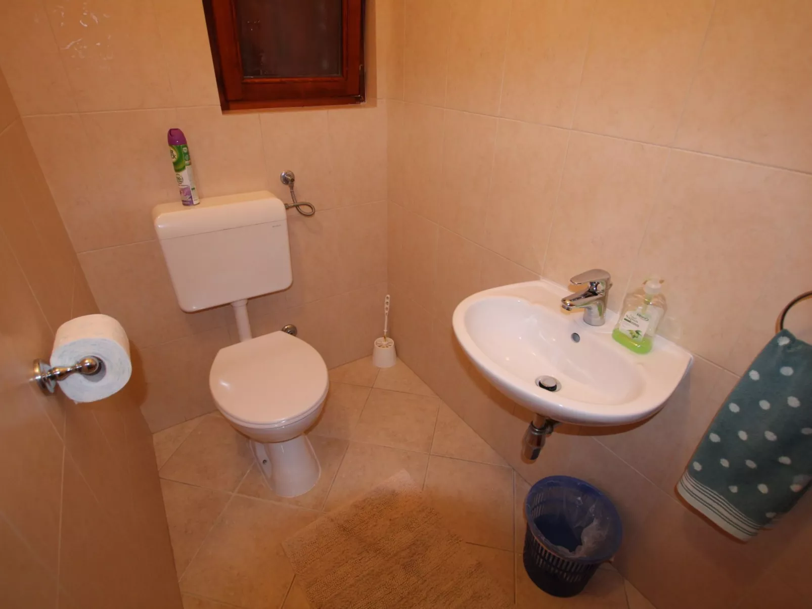 Villa Neela / HR-11039-01 - Image-tags.info
