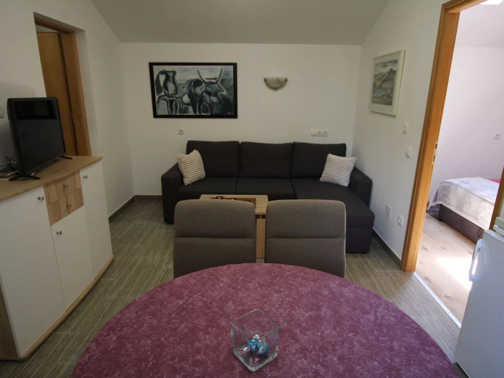 Apartment Green Garden / HR-11058-01 - Image-tags.info