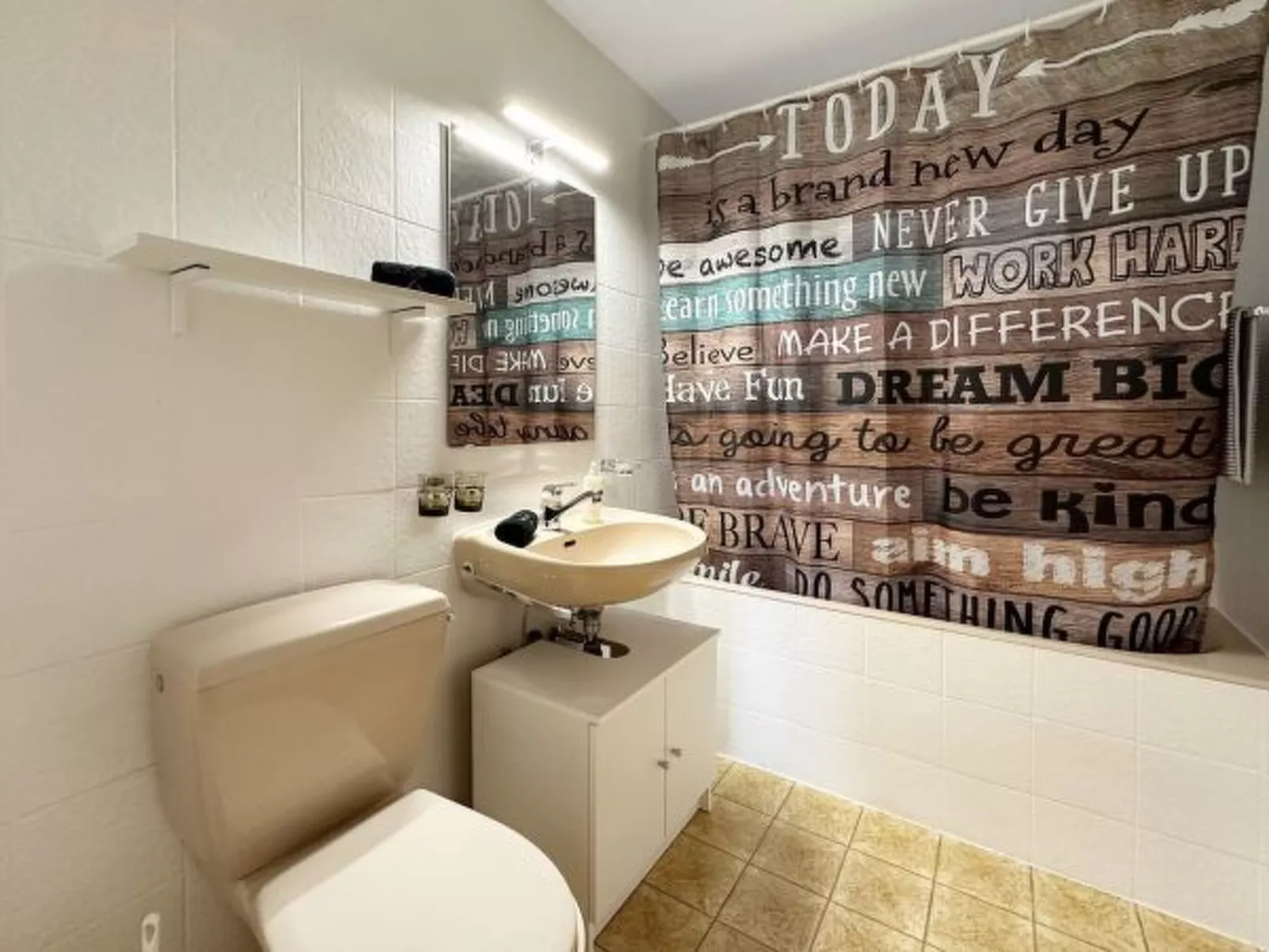 Chez Tonton à 5mns de Sion - Drinnen