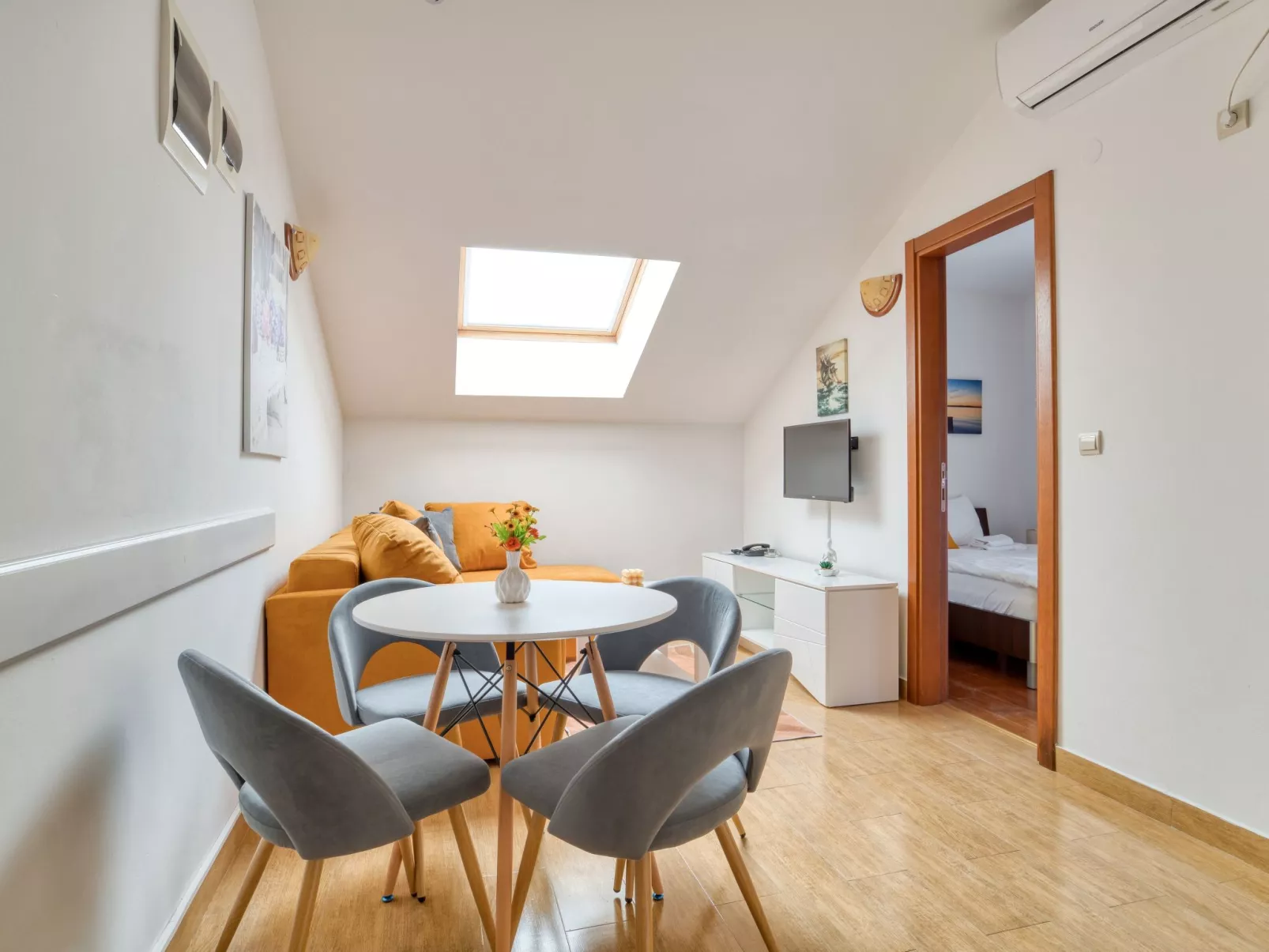 Wohnung "Clasik" mit Balkon - Inside