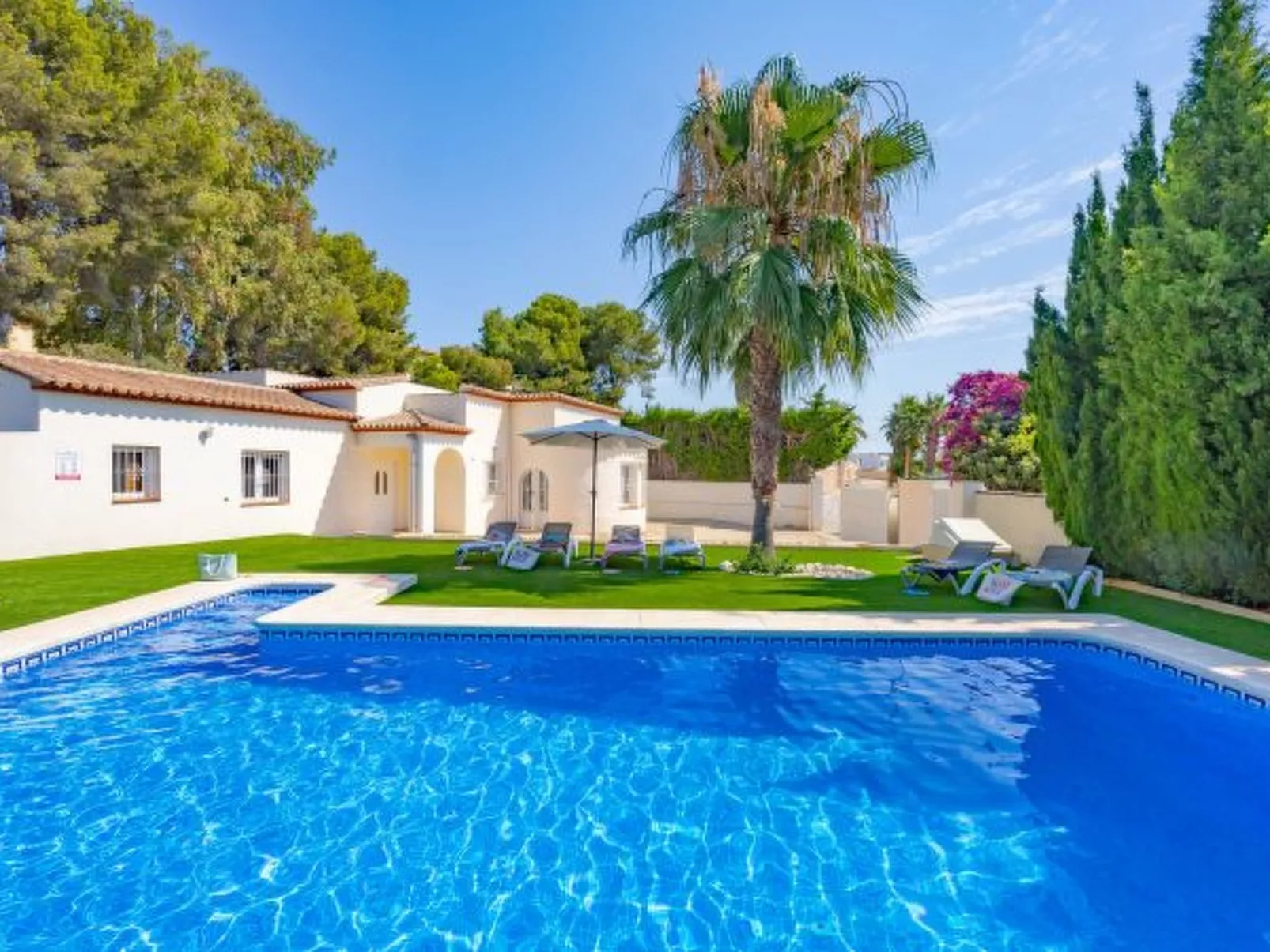 Villa Inia - PlusHolidays - Image-tags.info