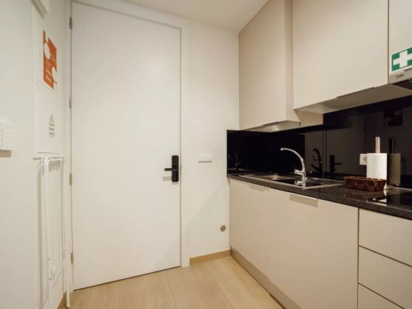 CARMO RESIDENCE PORTO - S. HELENA by VACATIONY - Inside