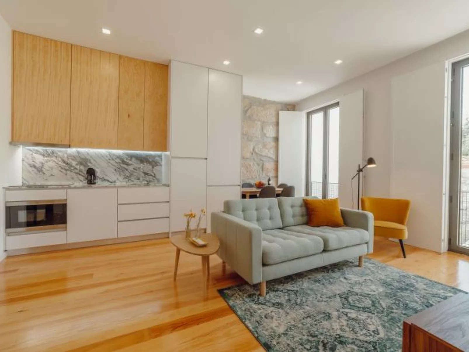 COURTYARD OPORTO DESIGN APARTMENT E - Inside