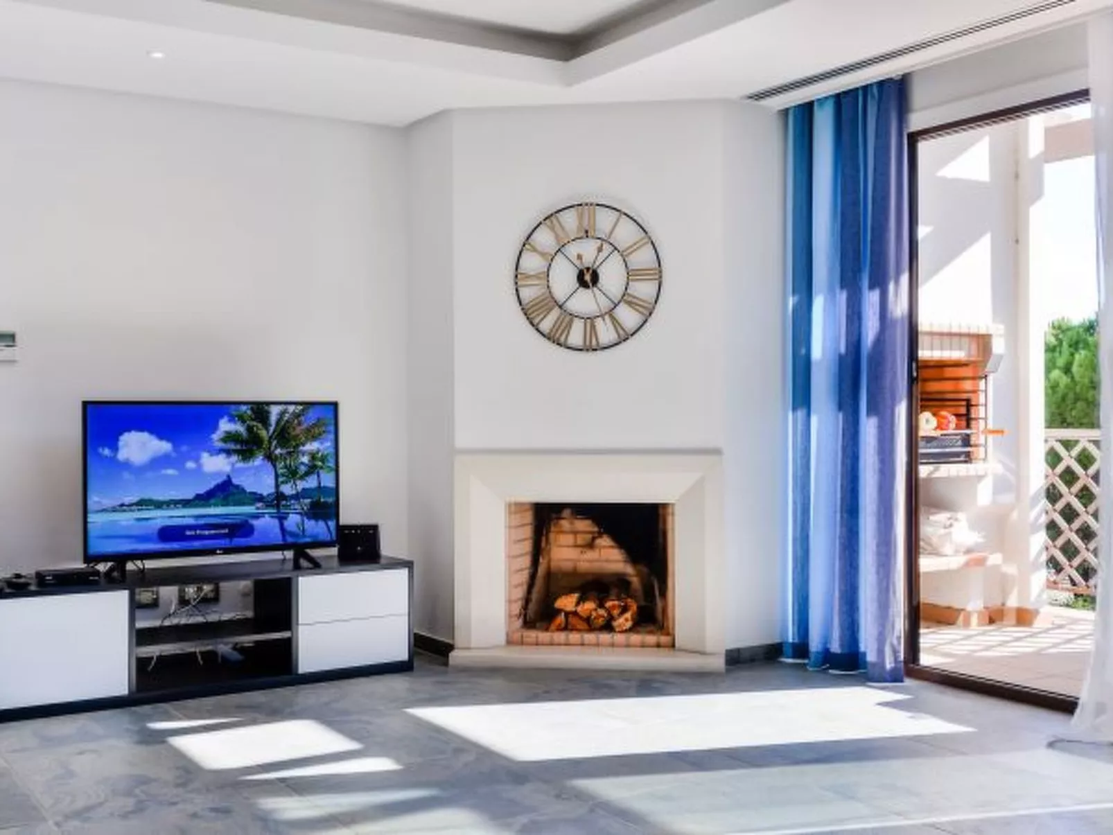 Falesia Beach A - Inside