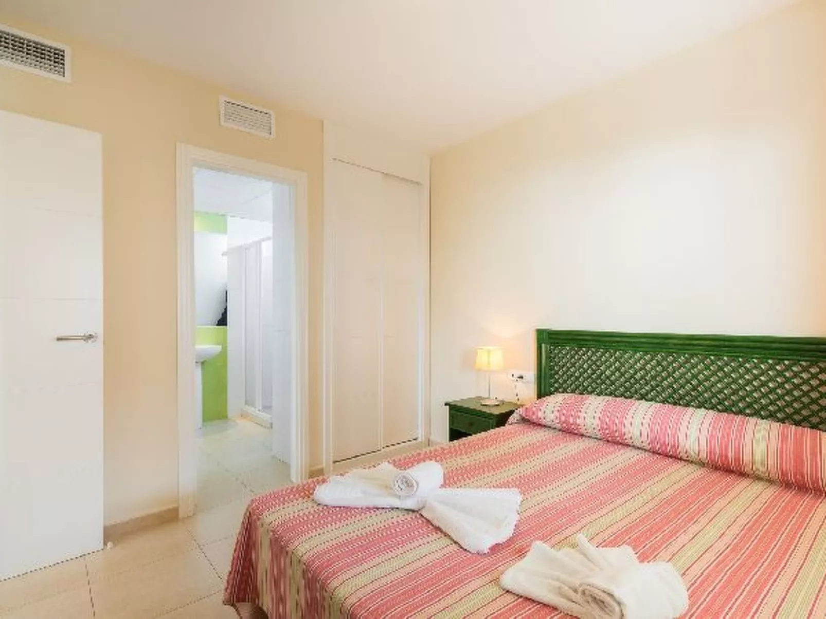 Apartment Larimar - PlusHolidays - Image-tags.info