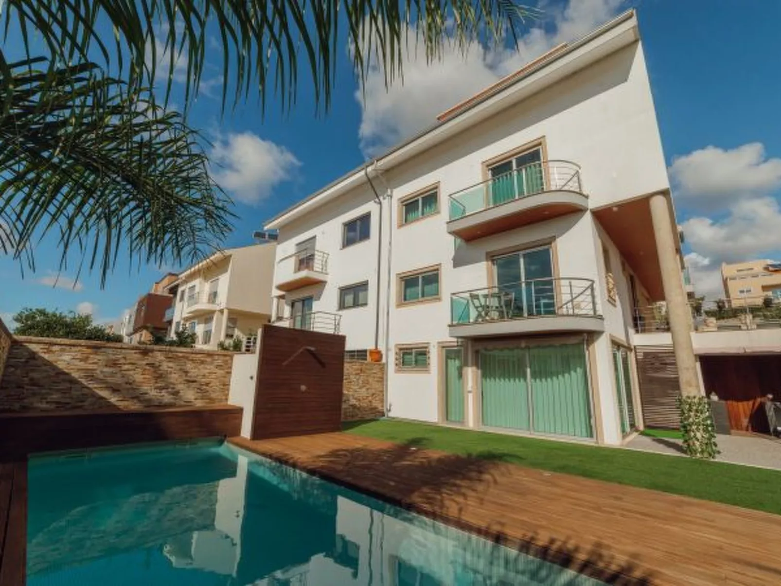 POOL & CINEMA VILLA by VACATIONY - Outside