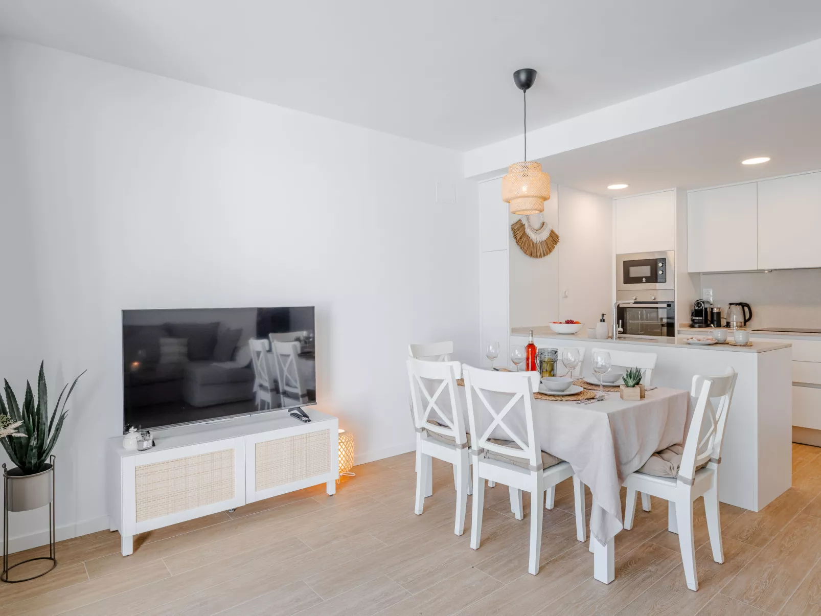 Marina Real III - Inside