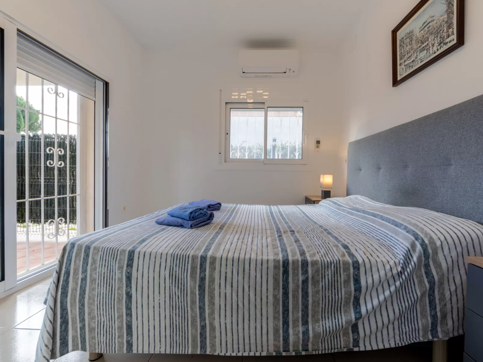 Higini Angles - Inside