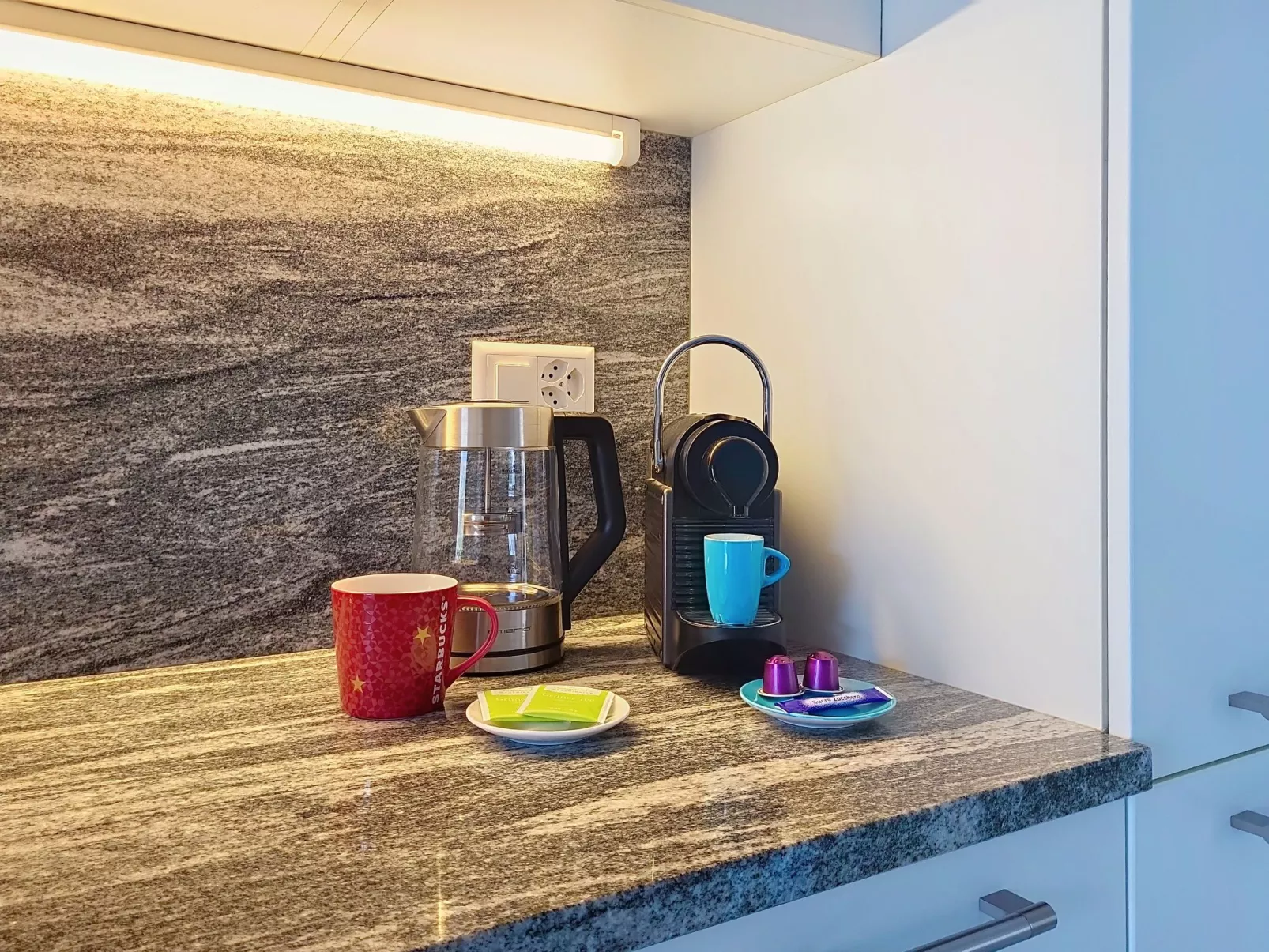 Apt. Hermosa - Inside