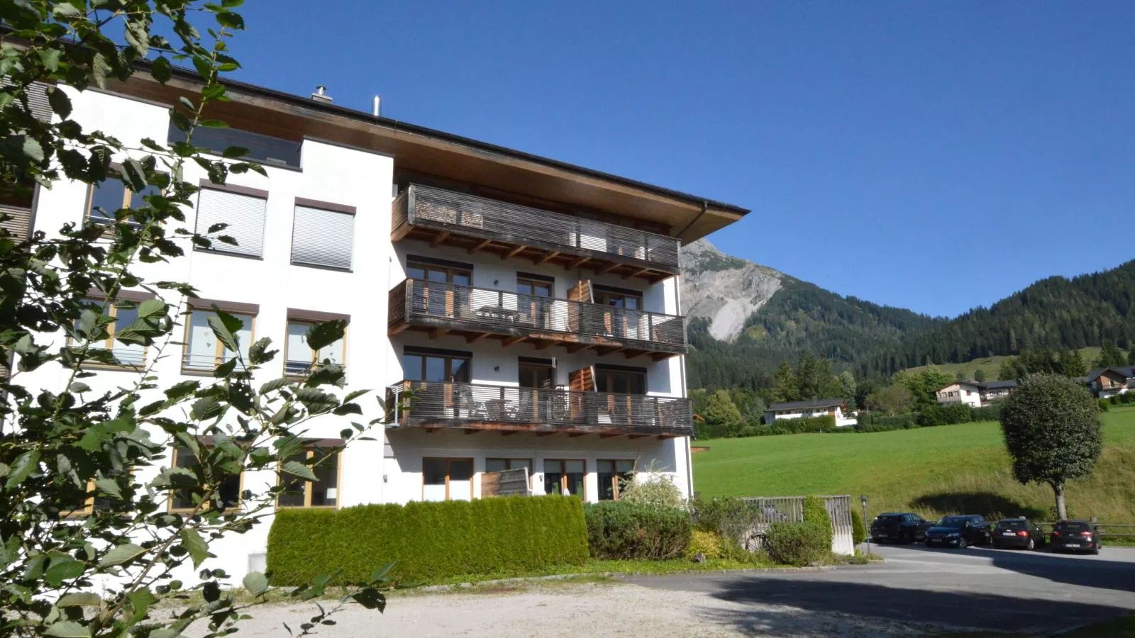 Edelweiss top 7-Exterior summer