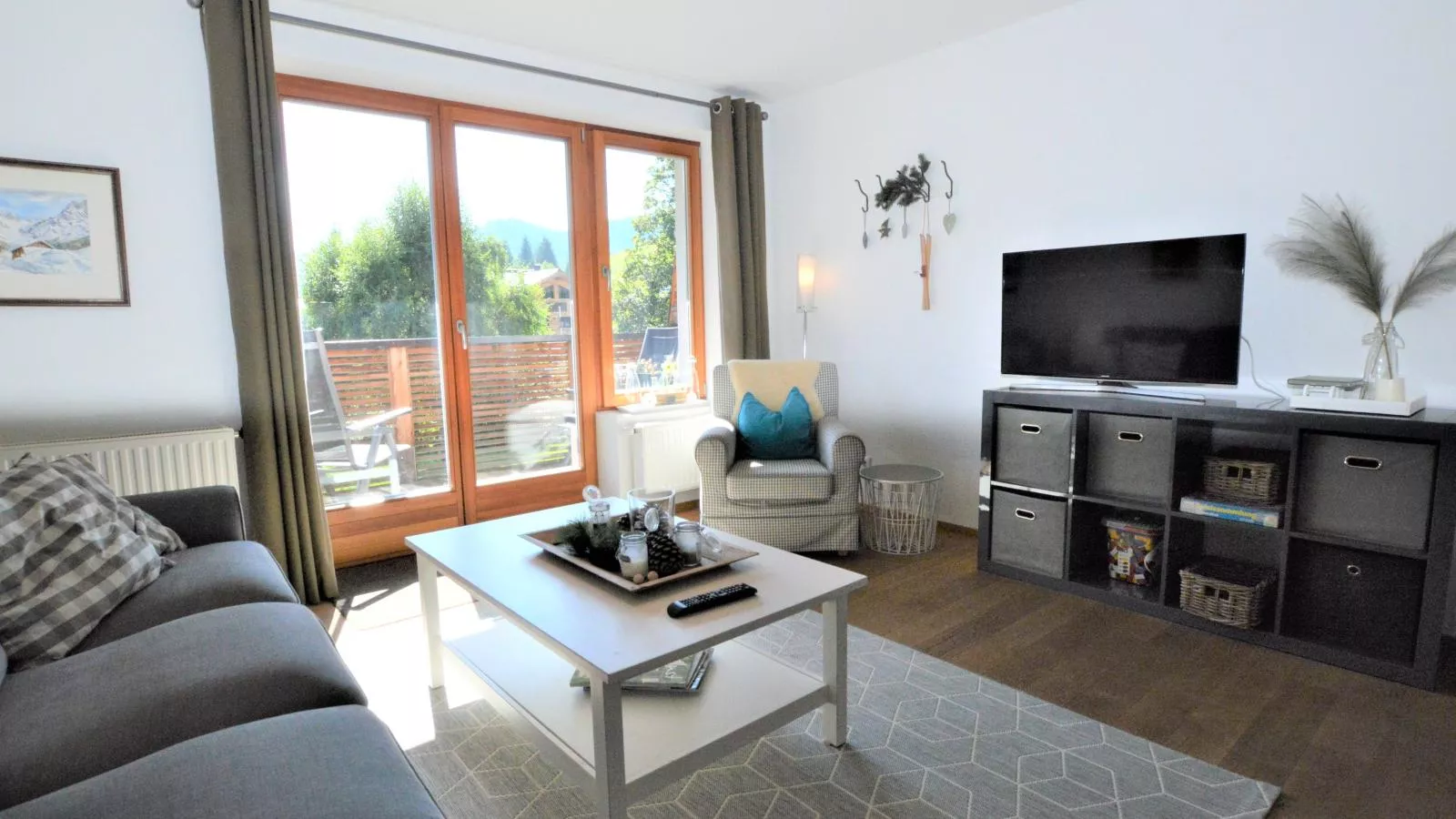 Edelweiss top 7-Living room