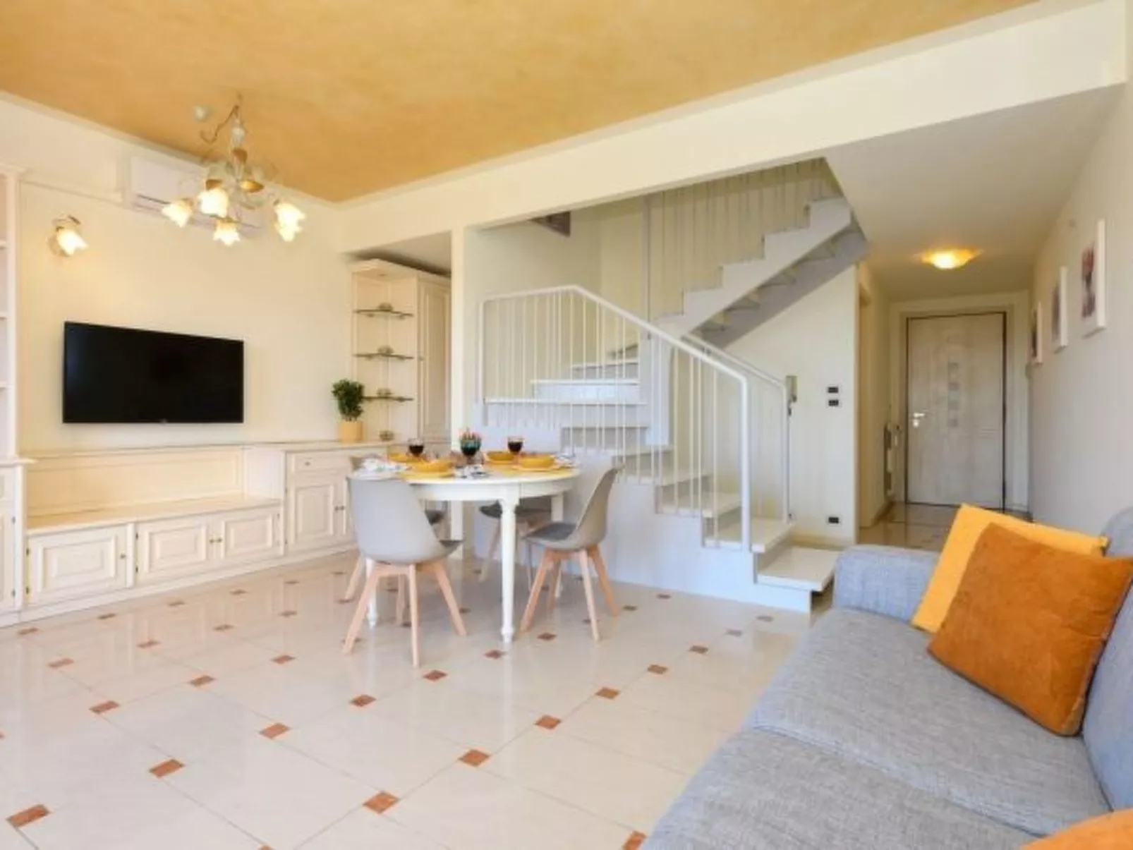 DesenzanoLoft Eden mit Seeblick und privatem Strand - Image-tags.info