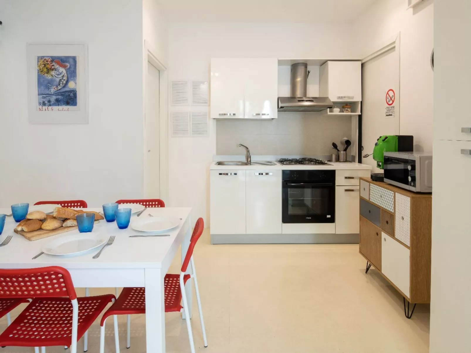 Villa Carlino White - Inside