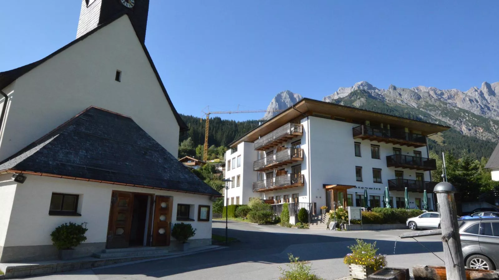 Edelweiss top 7-Exterior summer