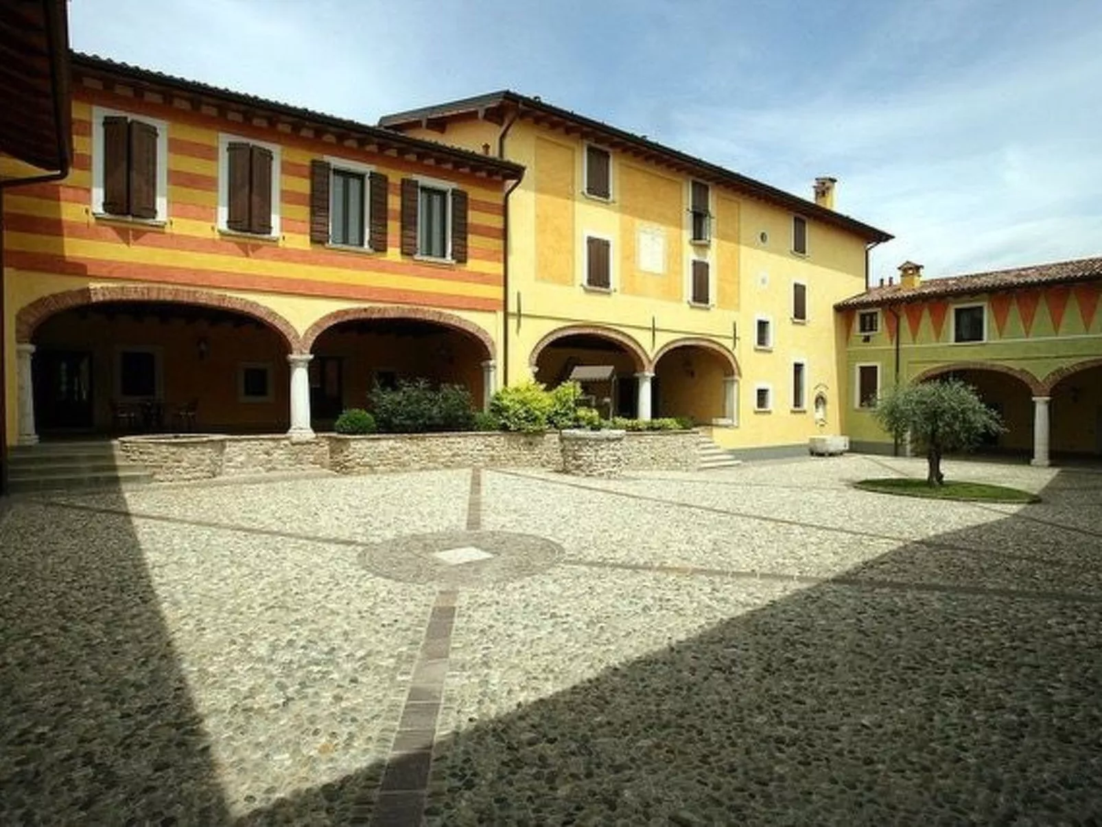 Blaues Zimmer - Draußen