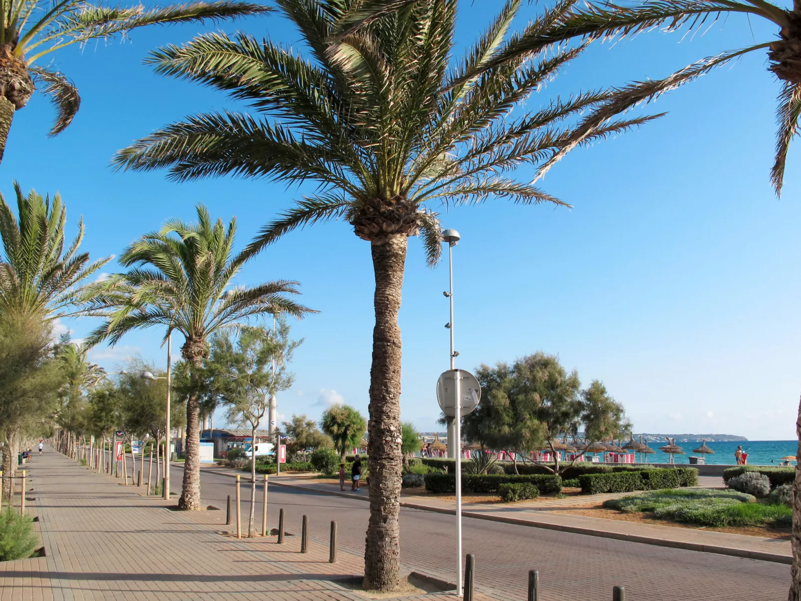 Villa con piscina y pista de tenis privada ideal para familias.  - WiFi Gratis - Area