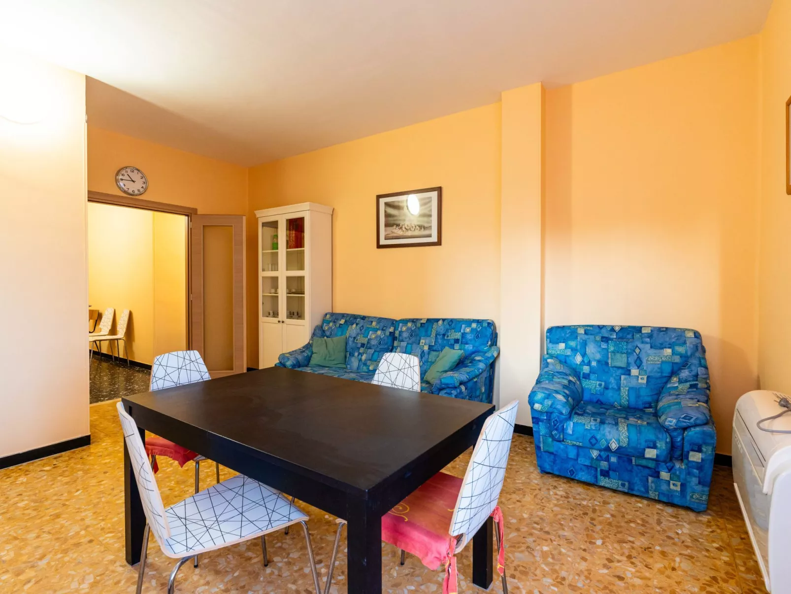 Holiday Home - Inside