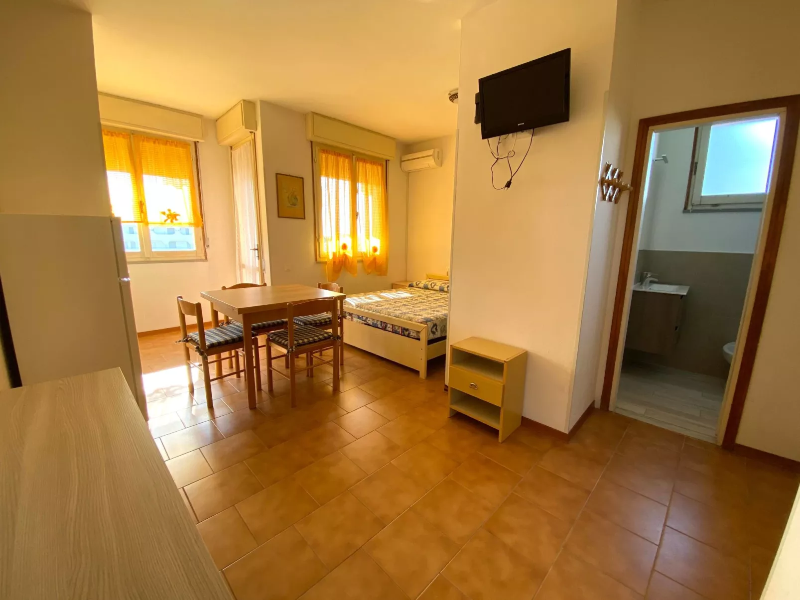 In Lido Delle Nazioni mit Kleinem Balkon - Drinnen