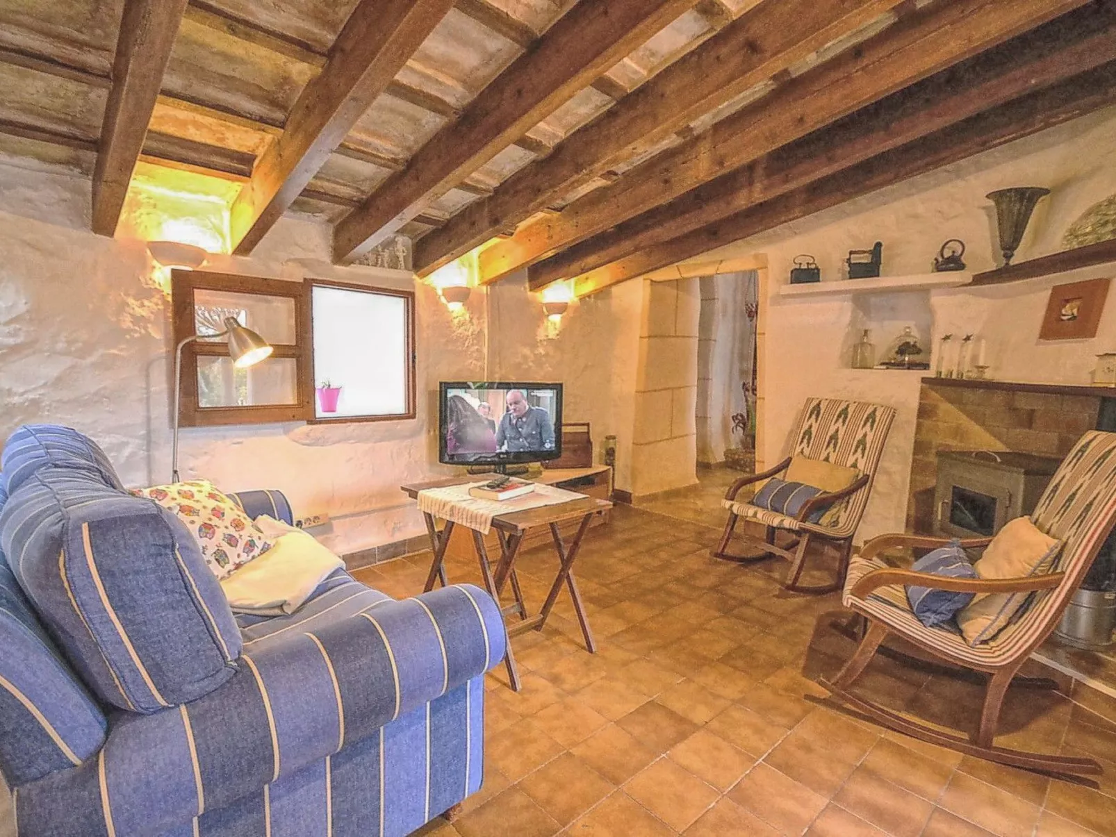 MONTSERRAT  ( SON PERETO ) - Drinnen