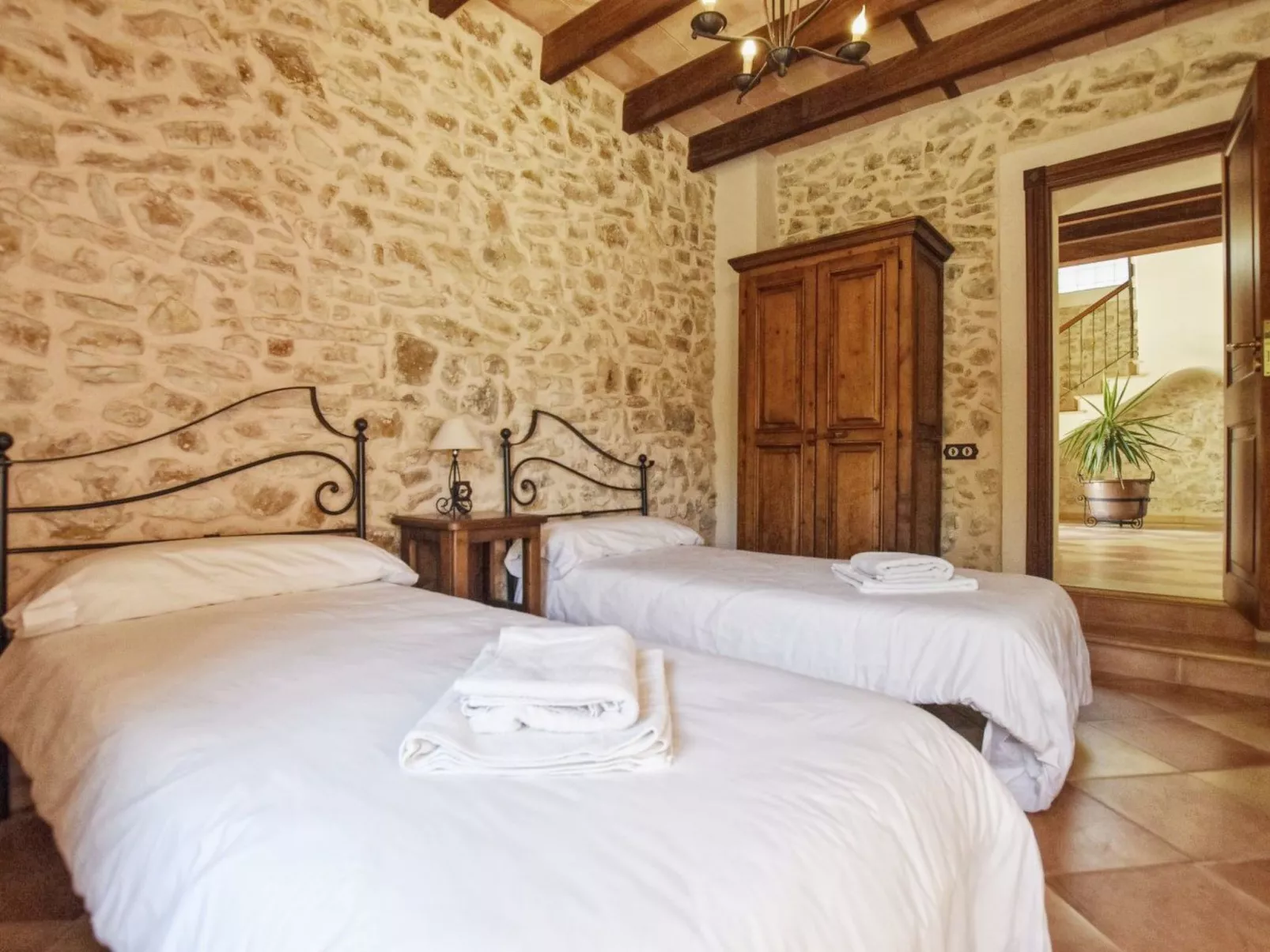 Villa mit eigenem Schwimmbad - Dedans