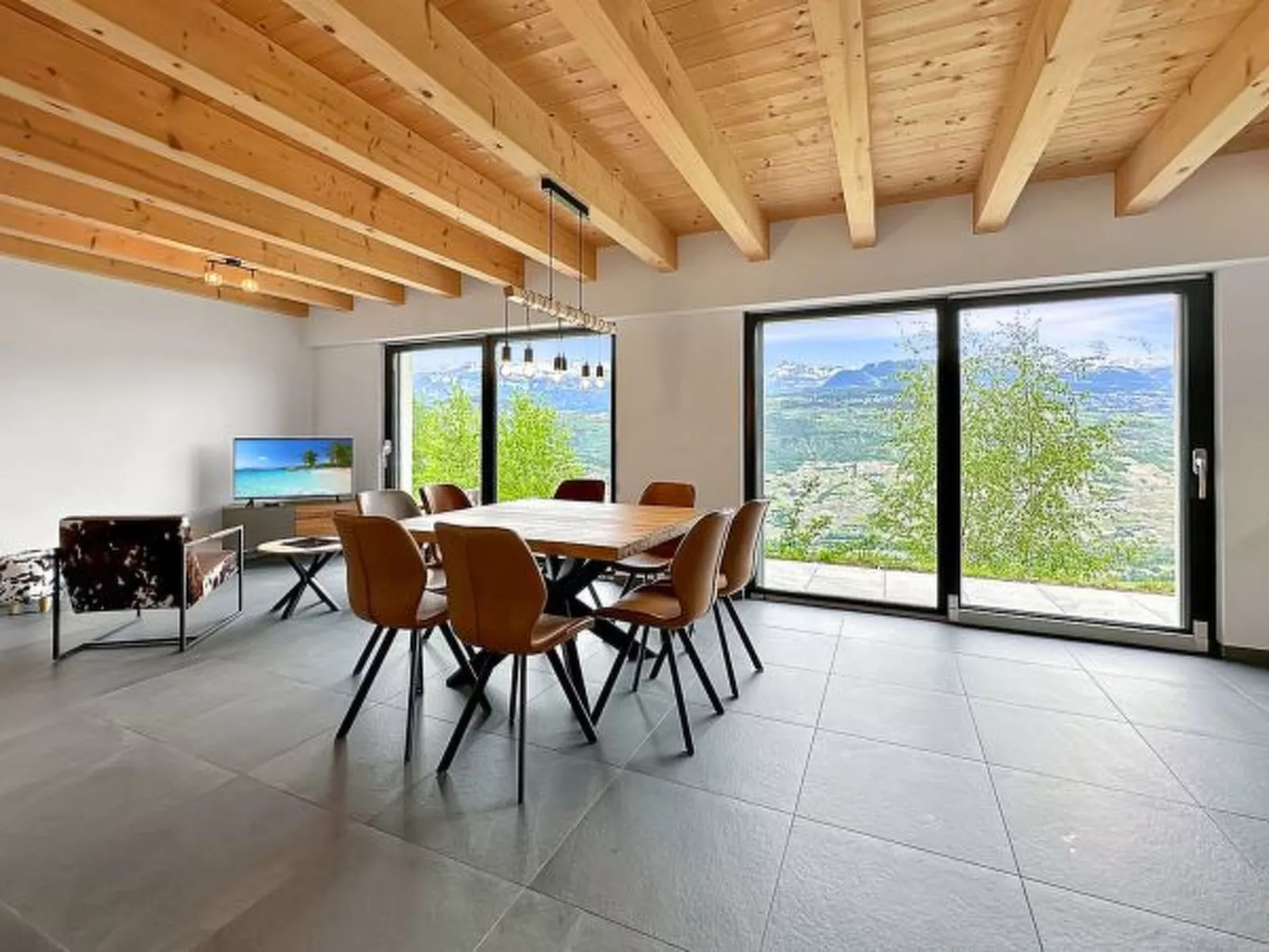 My Mountain Paradise in the Swiss Alps - Drinnen