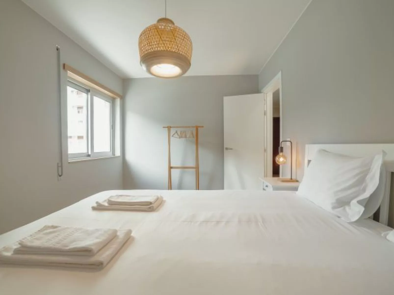 CRYSTAL PALACE GARDEN STYLISH APARTMENT - Inside