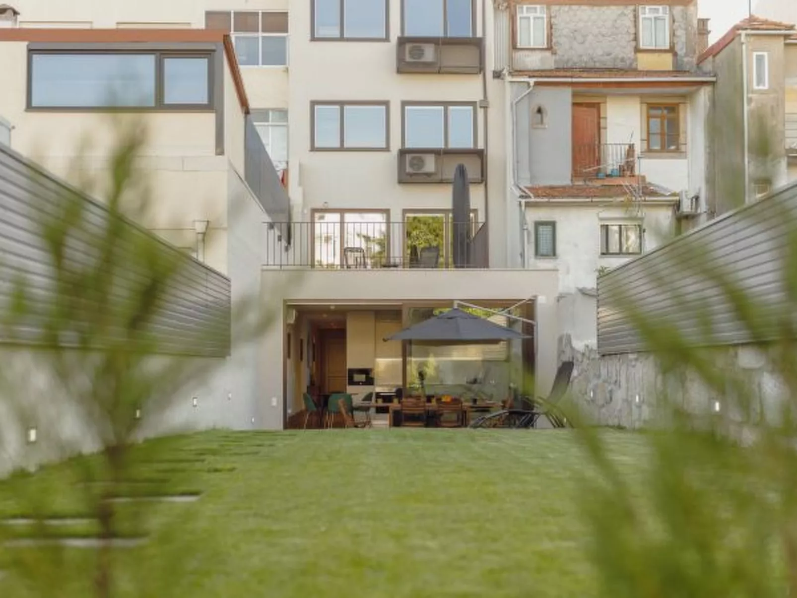 LEGACY OPORTO PREMIUM APARTMENT B by VACATIONY - Outside