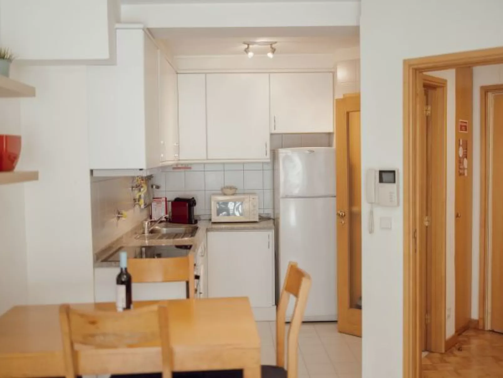 DOWNTOWN TRINDADE WITH TERRACE by VACATIONY - Drinnen