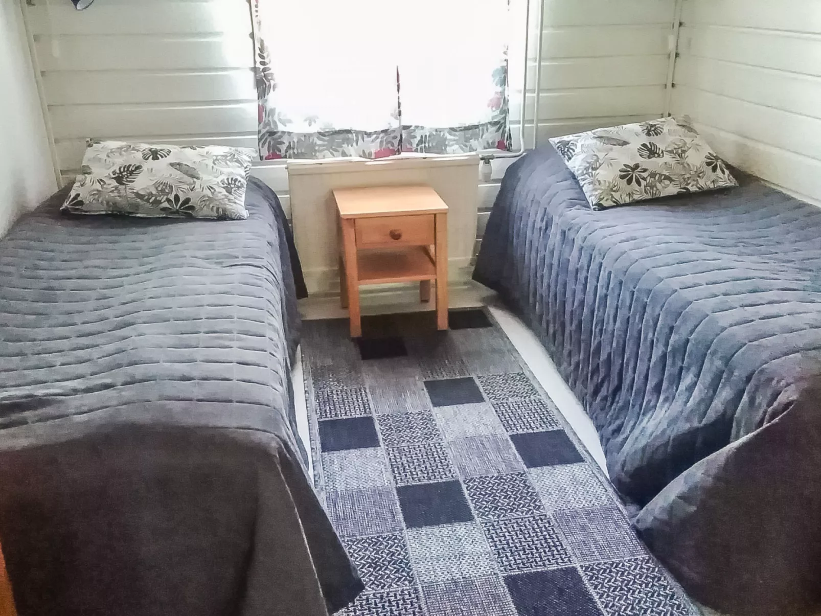 Kulta-käkönen 6 by bomba - Inside