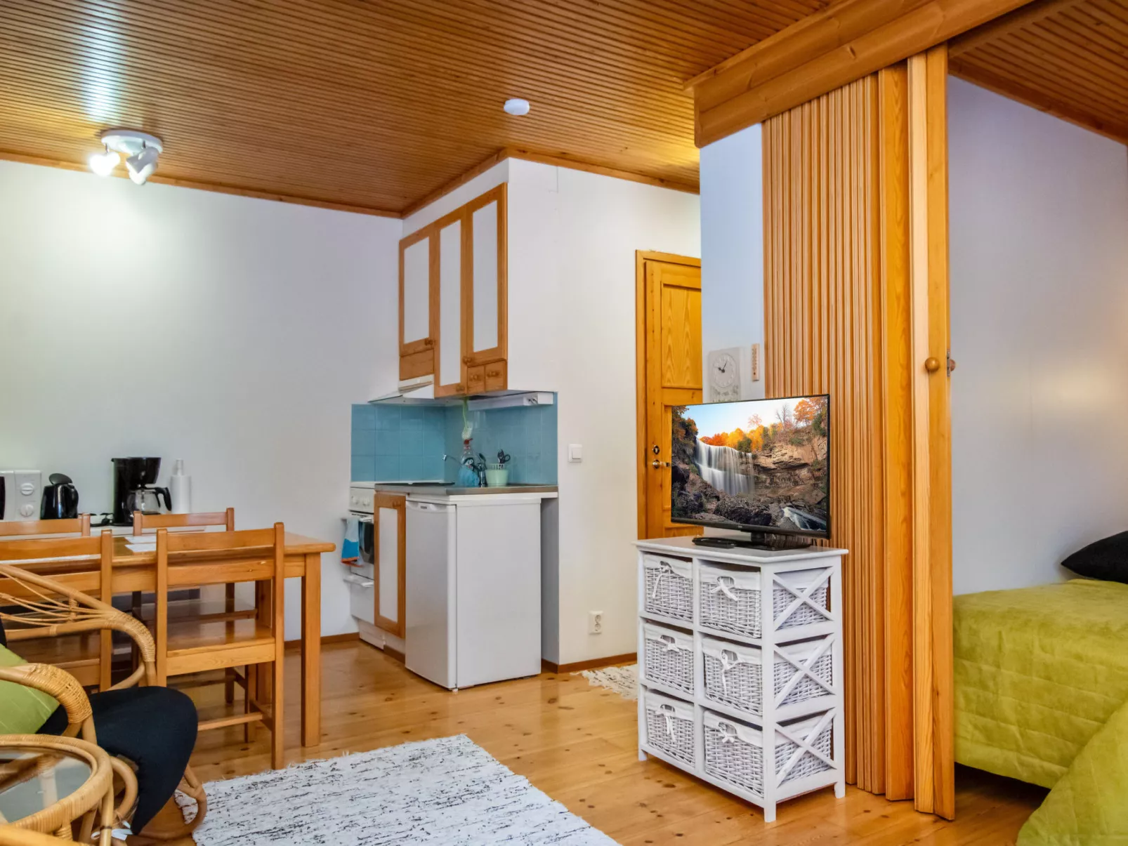 Kulta-käkönen 2 by bomba - Drinnen