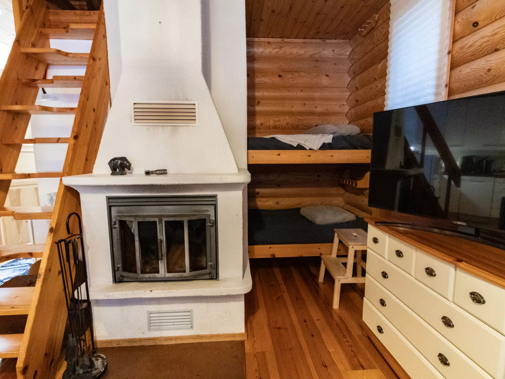 Levin neljä tuulta - Drinnen