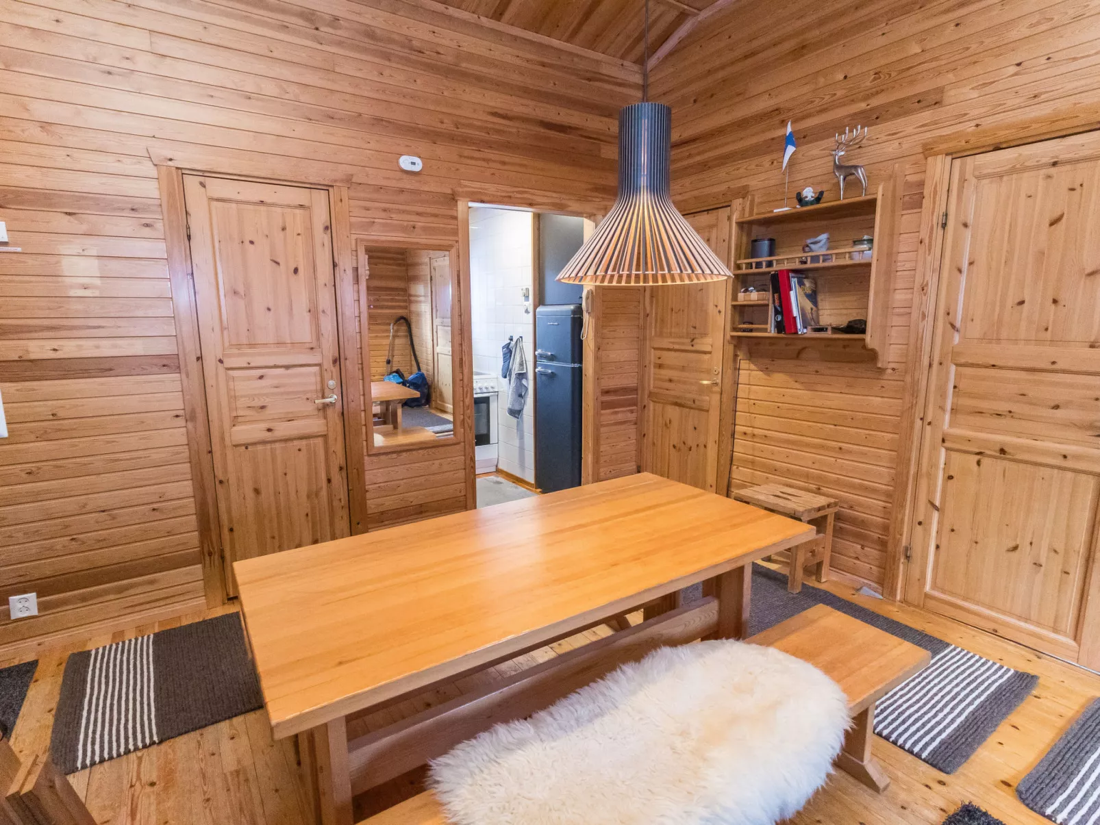 Kelokaltiokylä mökki 58 - Drinnen