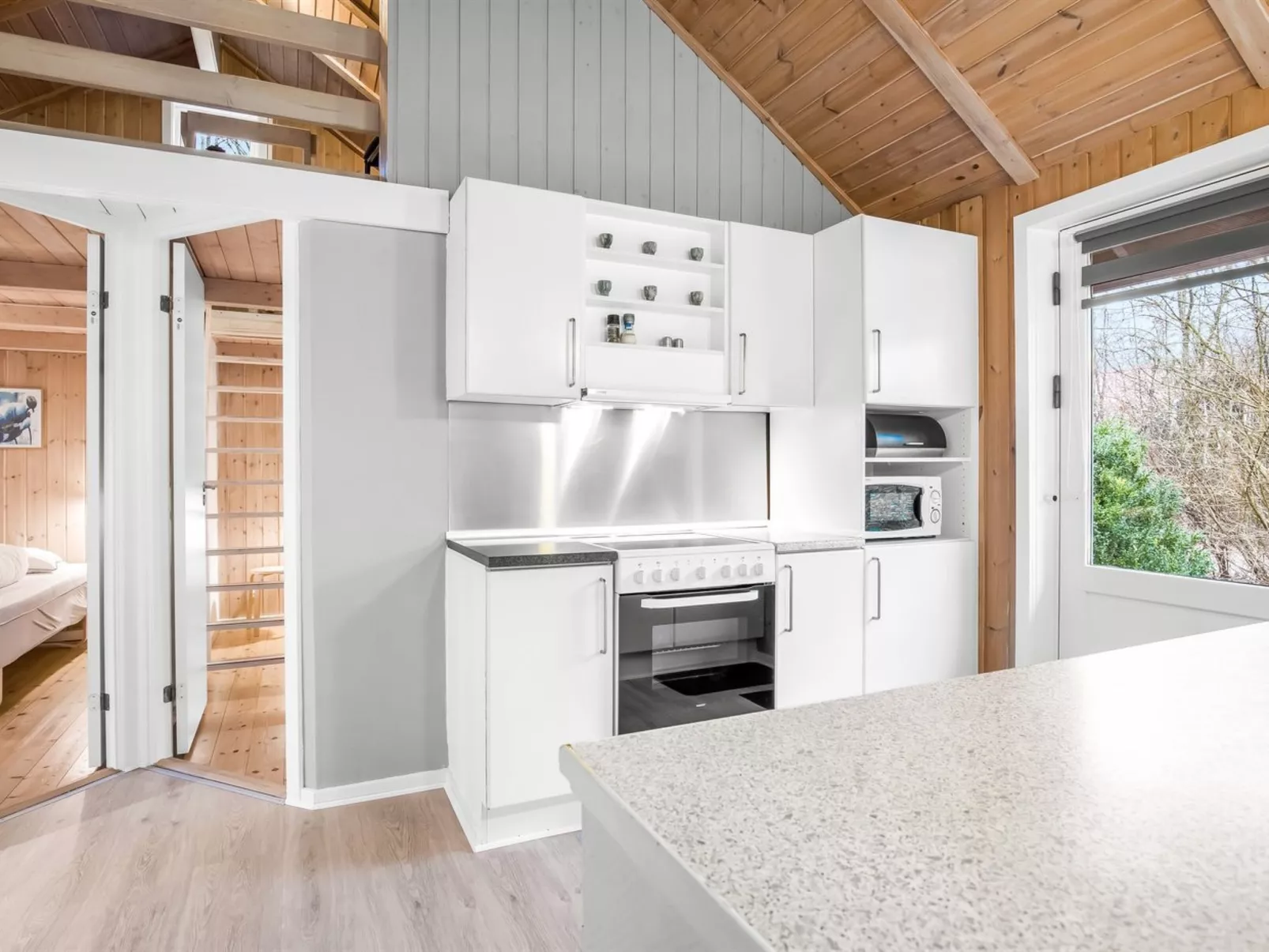 "Heina" - 25km from the sea - Drinnen