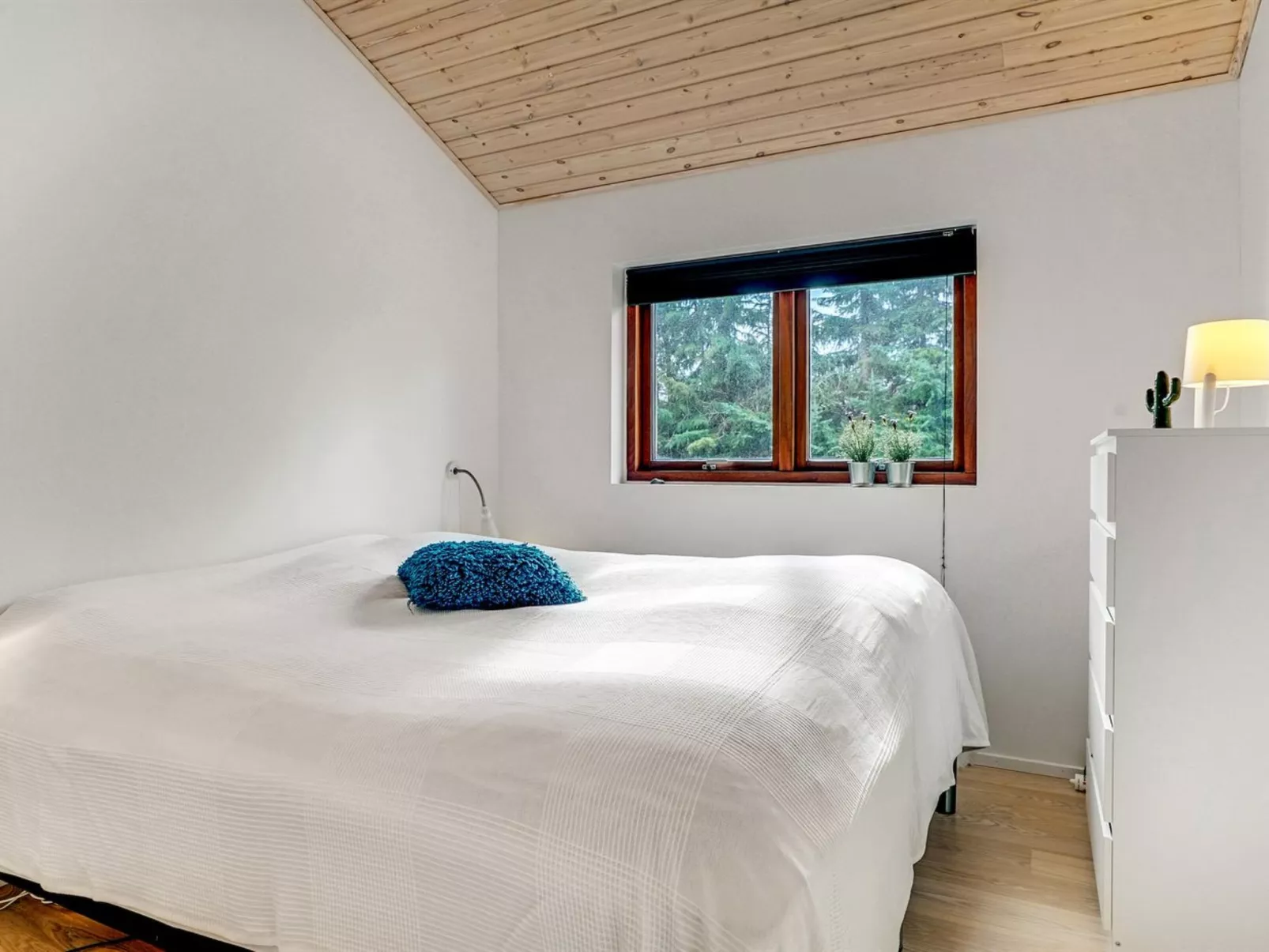 "Orm" - 550m to the fjord - Inside