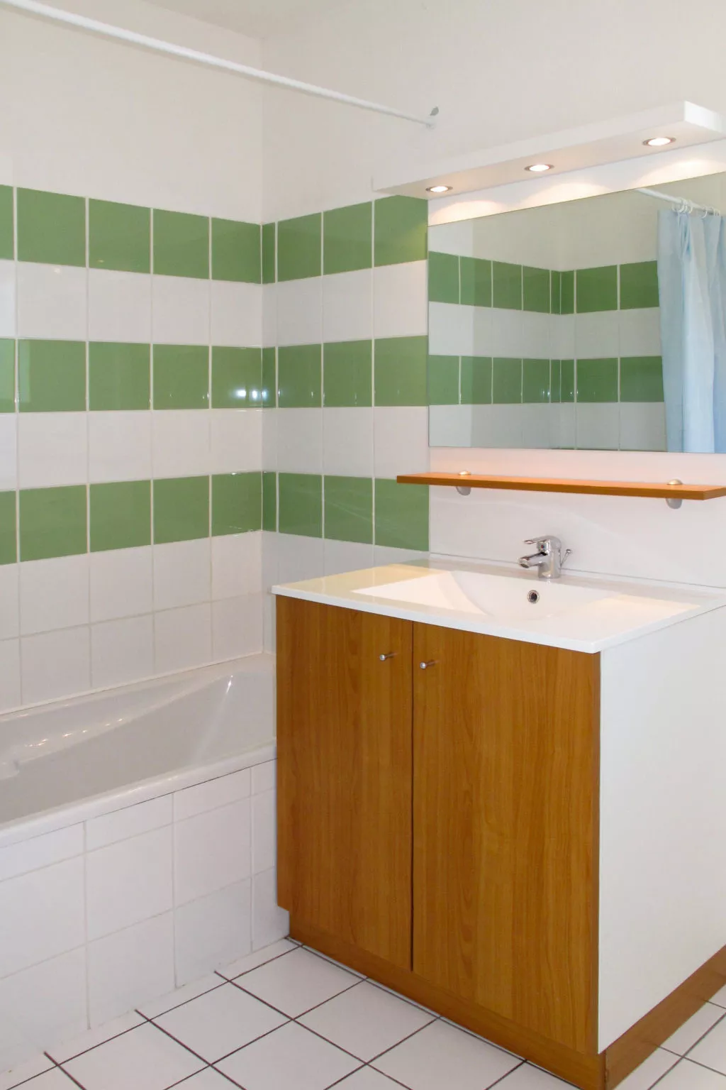 Le Domaine des Grands Lacs - Inside