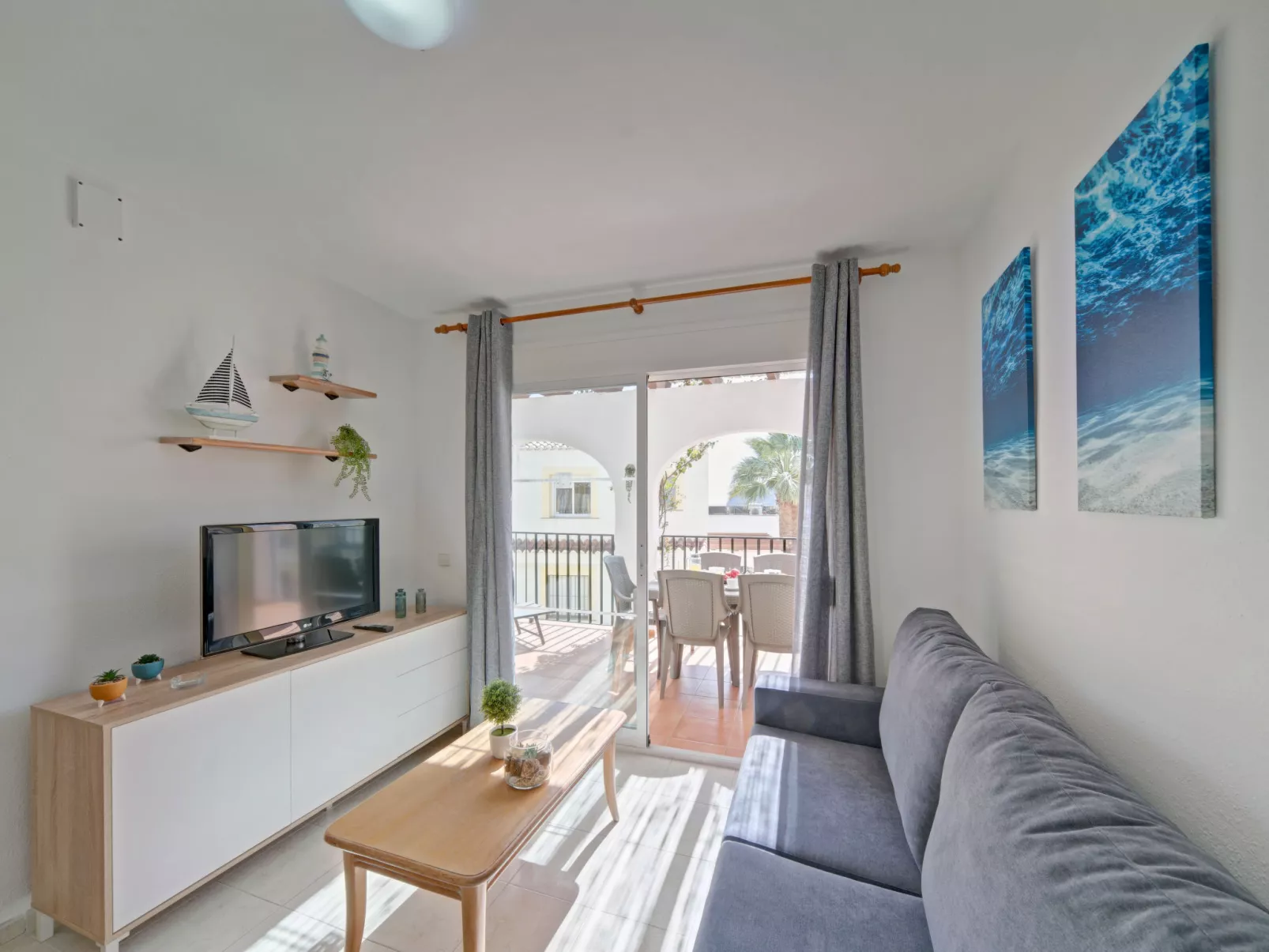 Imperial Park - Inside