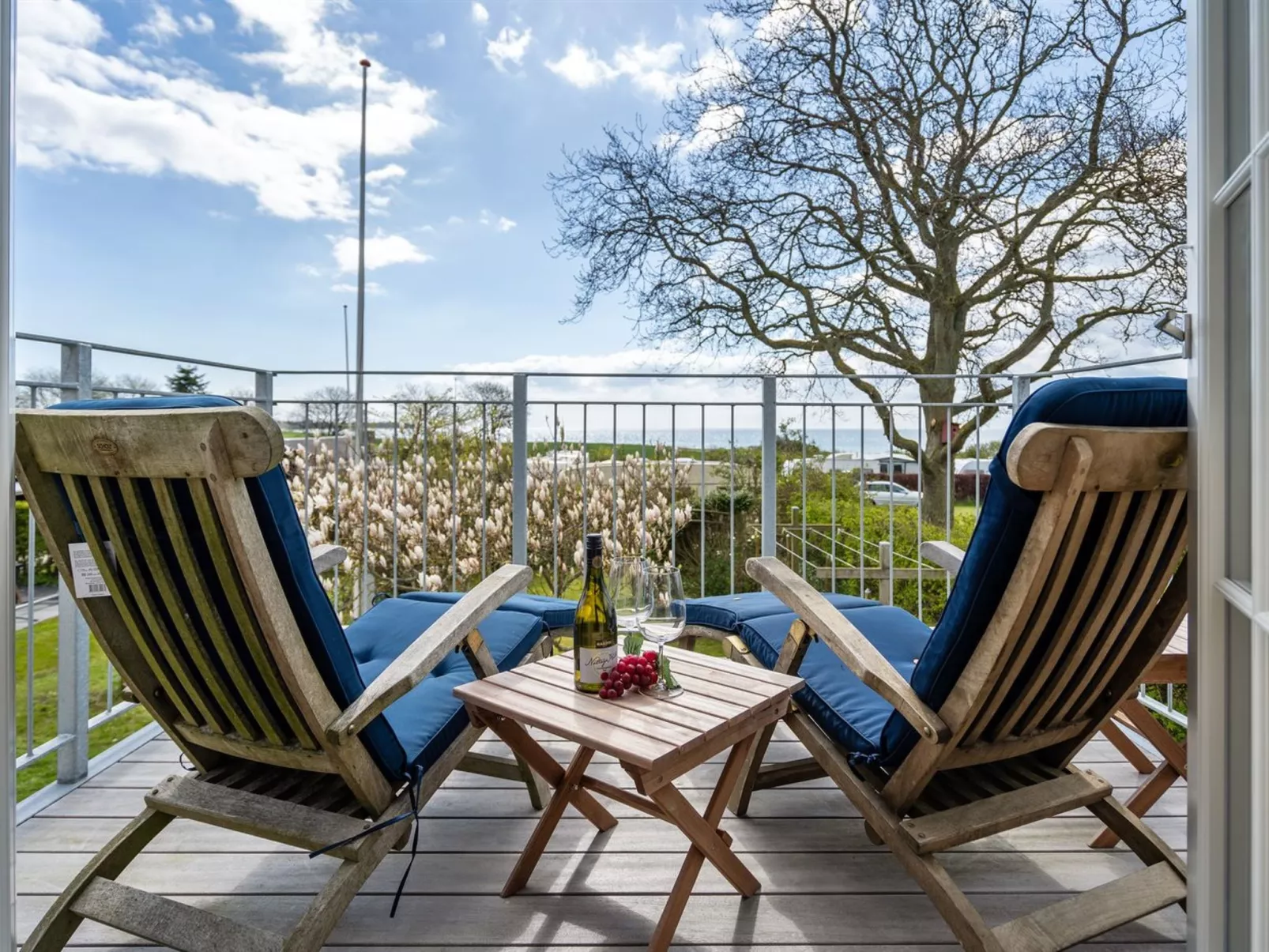 "Gyril" - 100m from the sea - Outside