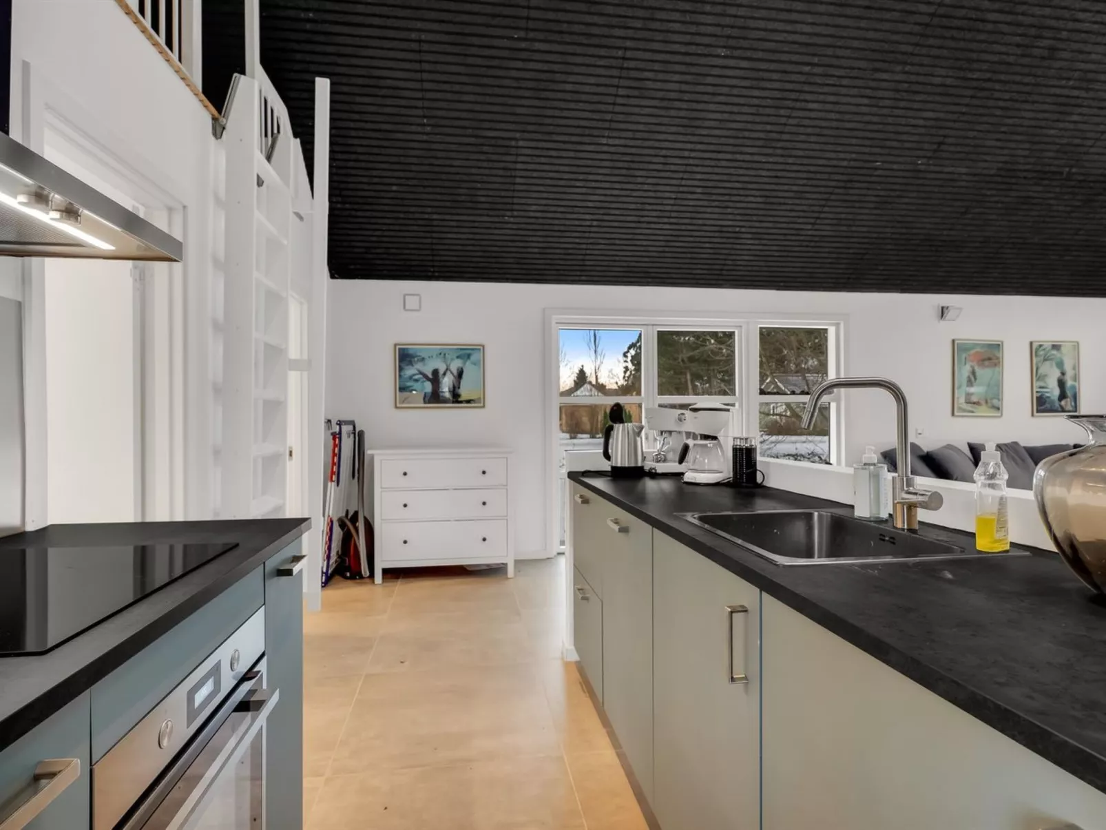 "Haghbarth" - 400m from the sea - Inside