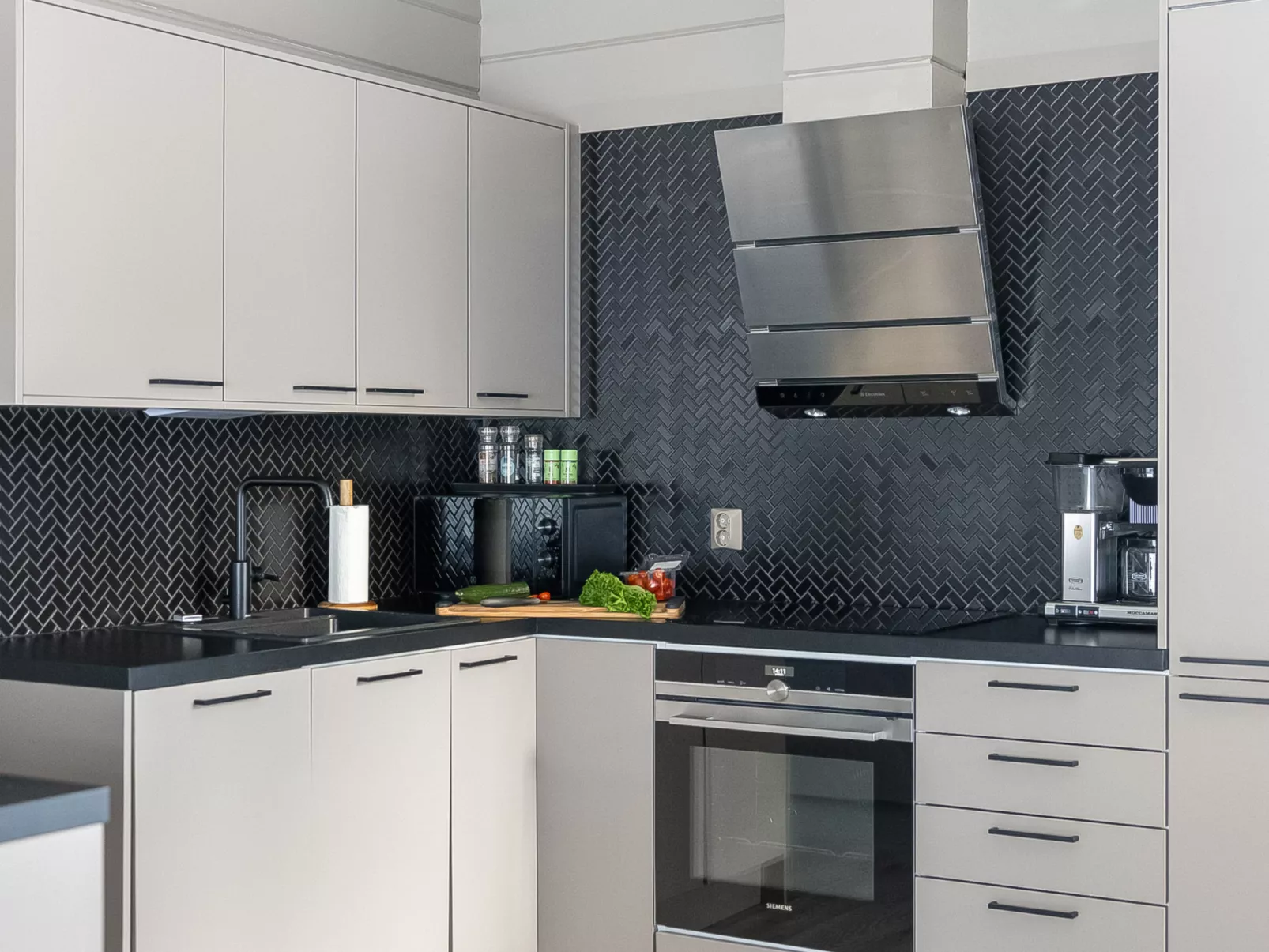 Loma-saaga 3 - Dedans