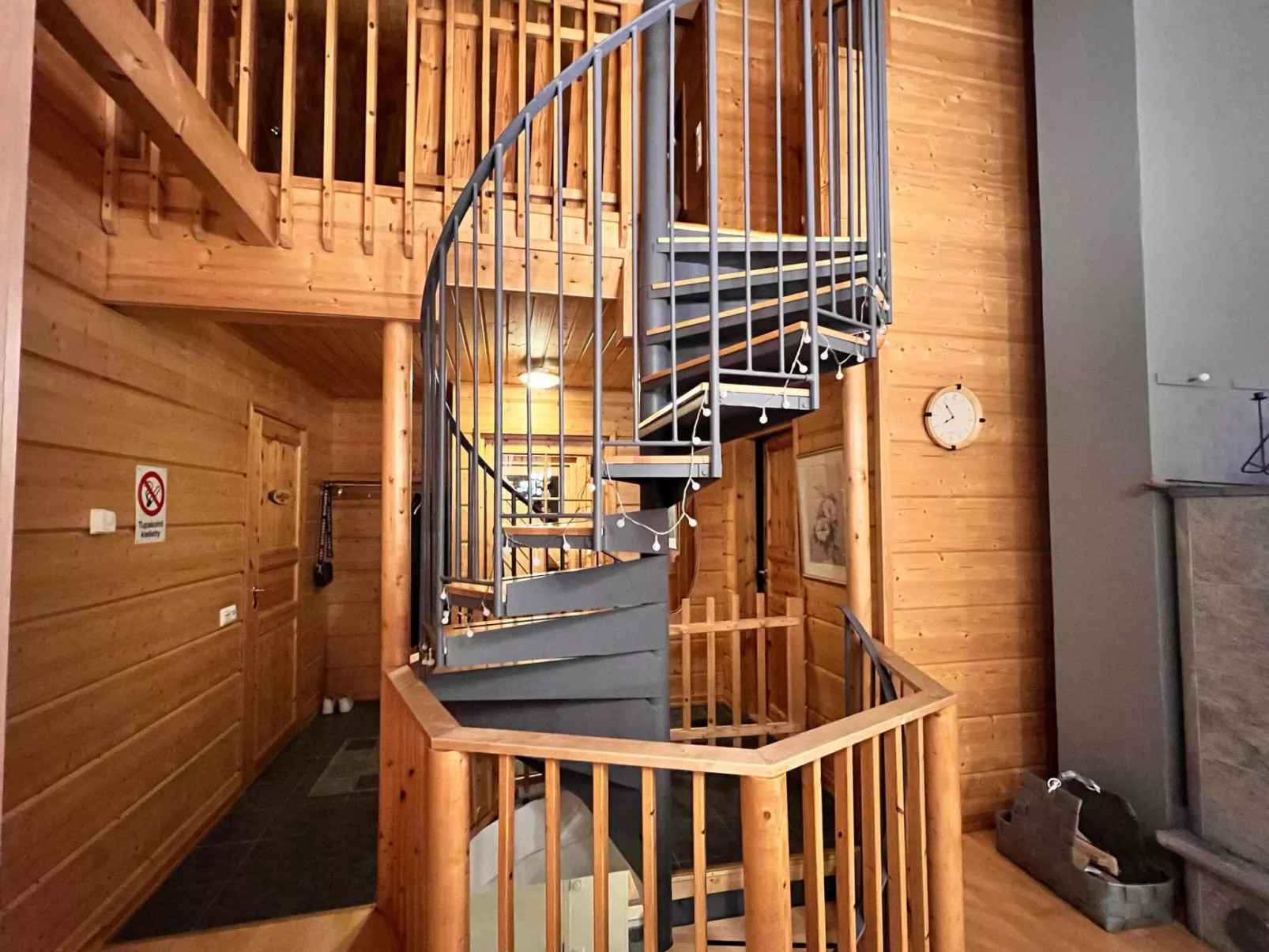 Jytilevi a - Drinnen