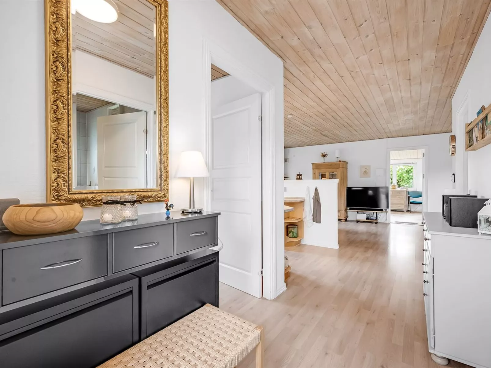 "Jerrit" - 650m to the fjord - Dedans