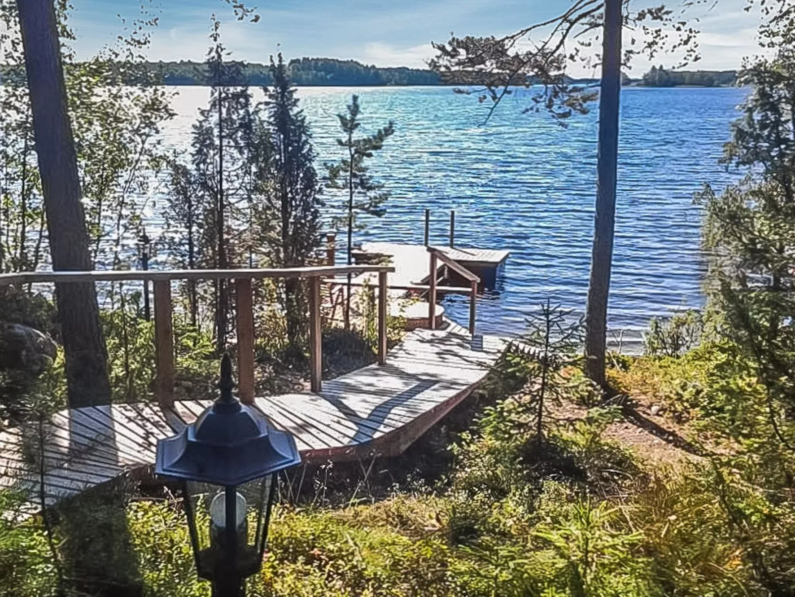 Mäntyniemi - Drinnen