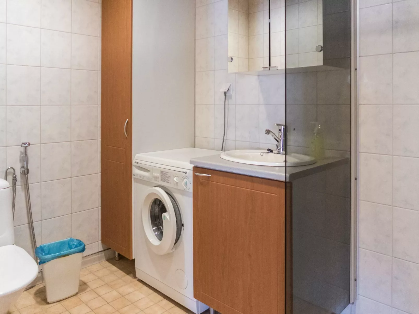 Klz 5. nefriitti - Drinnen