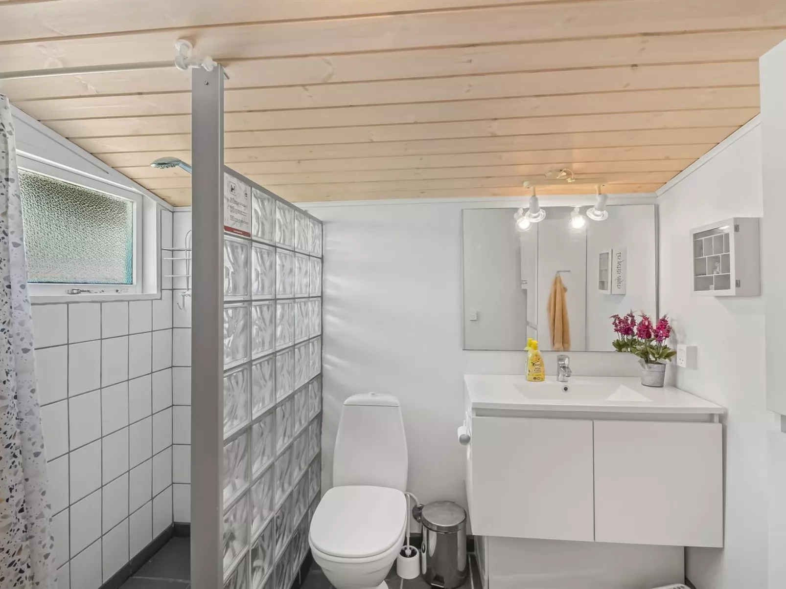 "Efraima" - 230m from the sea - Inside