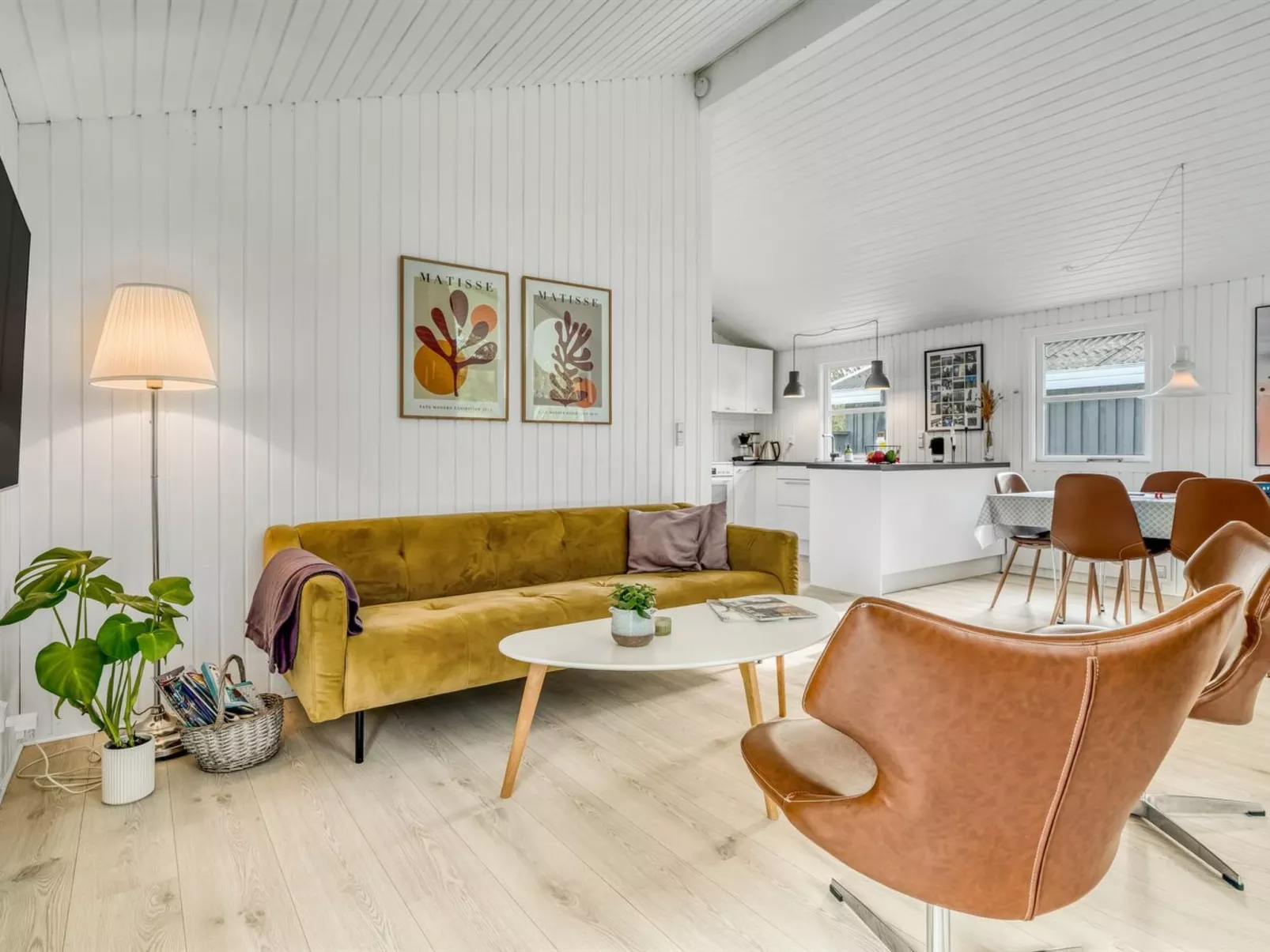 "Annamie" - 1.8km from the sea - Inside